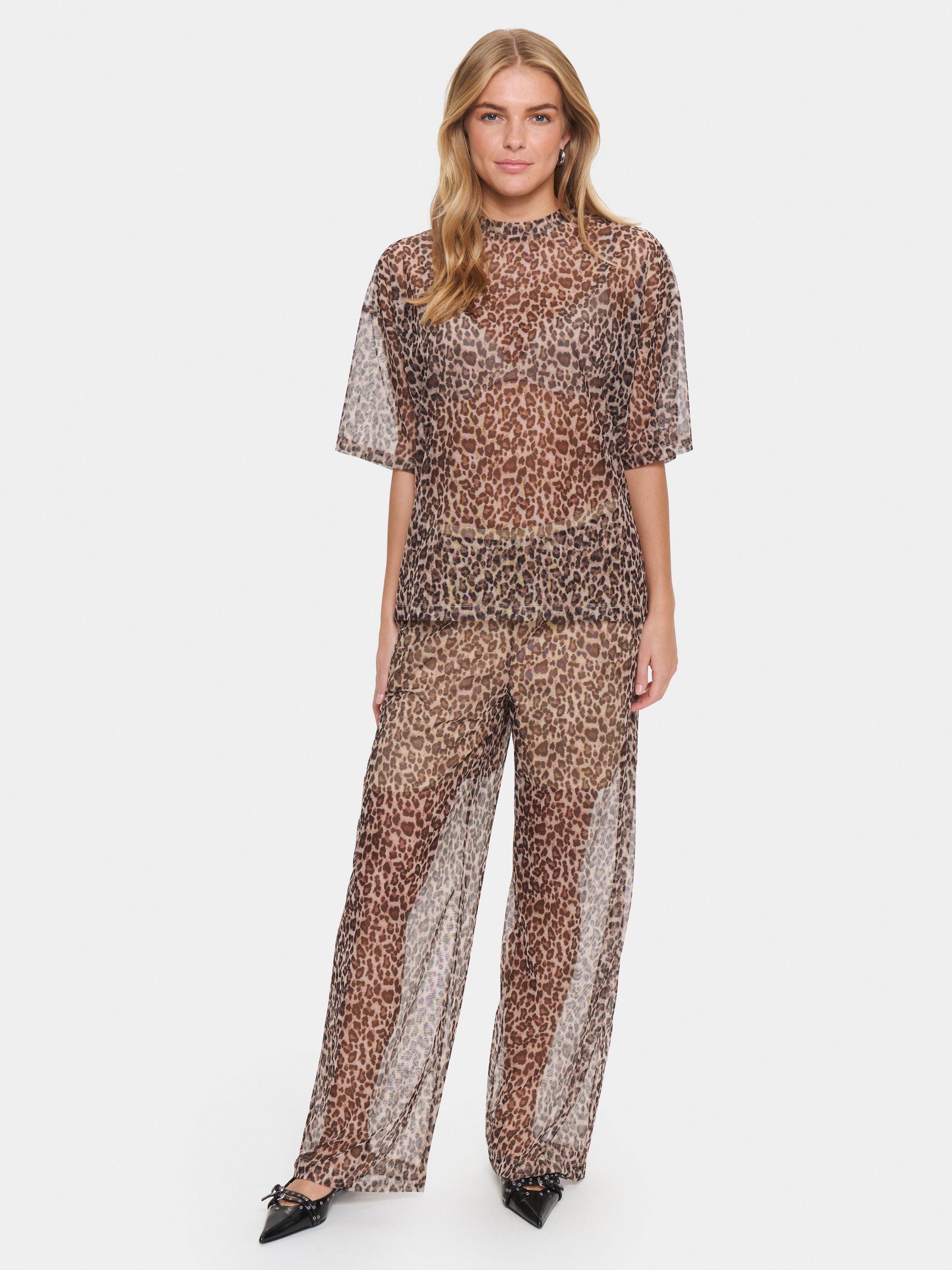 Product image 3 of 6, which shows Saint Tropez Loreen T-Shirt, Brown/Black, XS