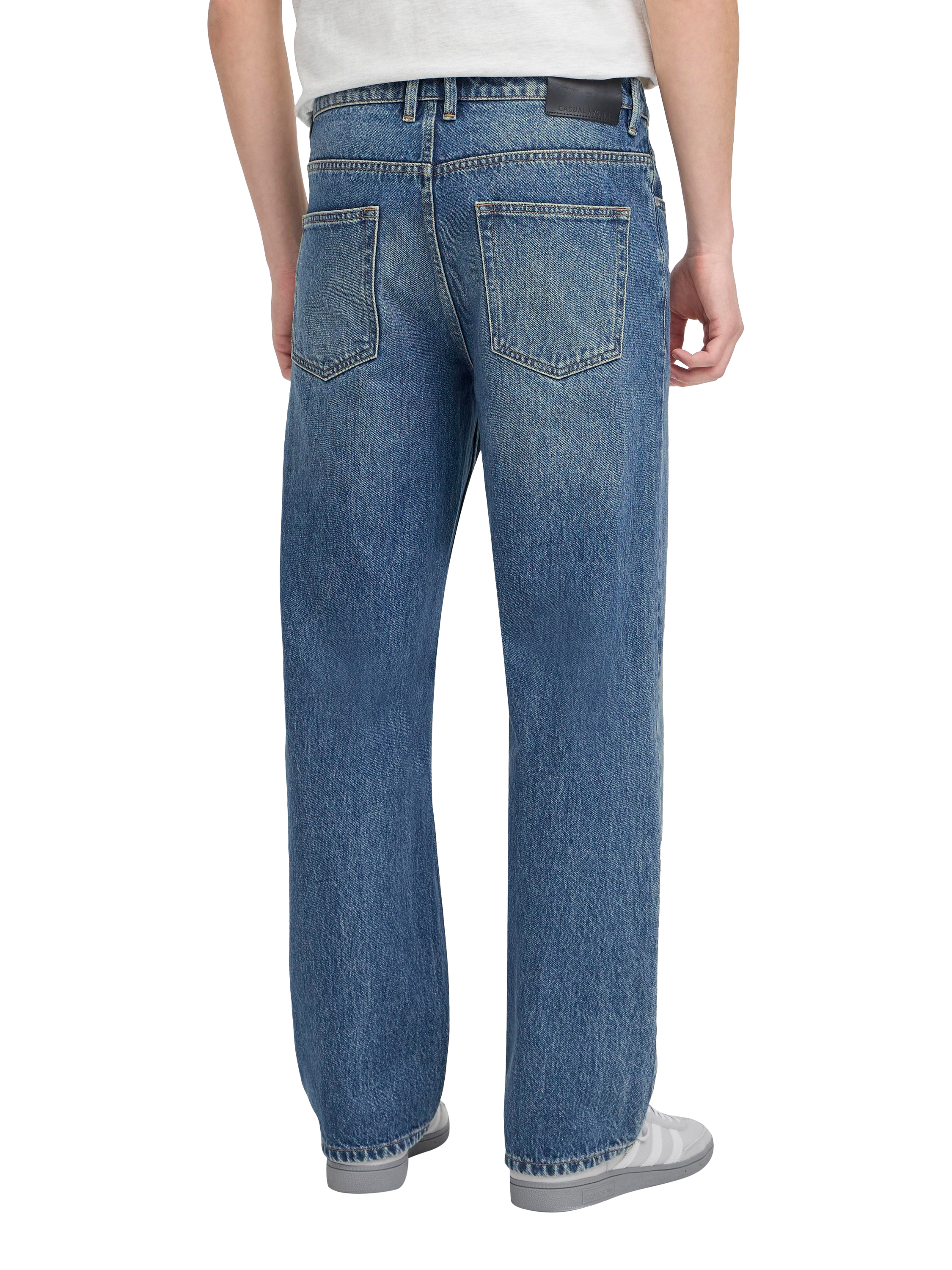 Product image 2 of 7, which shows Casual Friday Hallund Jeans, Mid Blue, 31R