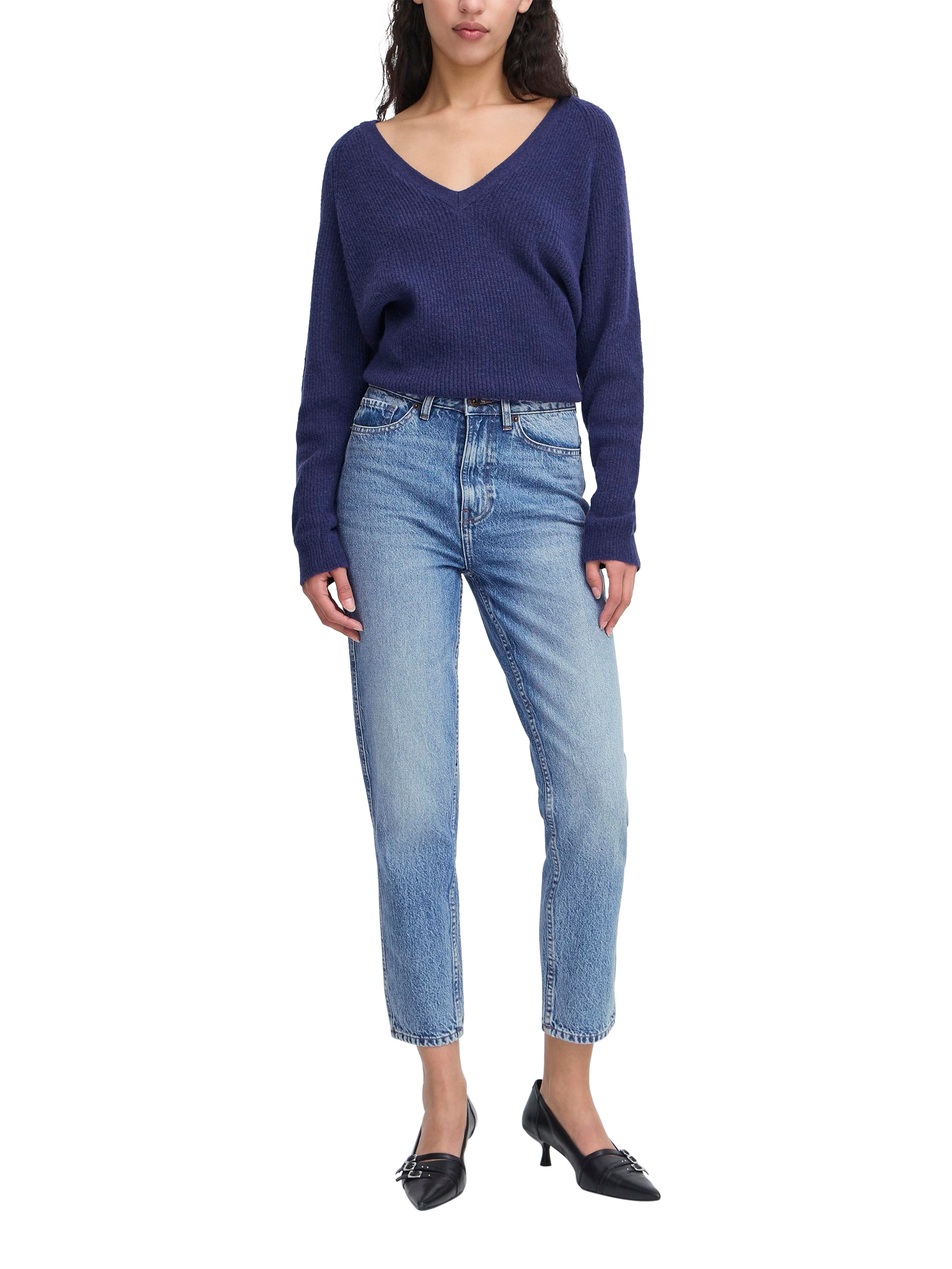 Product image 3 of 7, which shows ICHI Bauve Cropped Jeans, Light Blue Washed, 25R