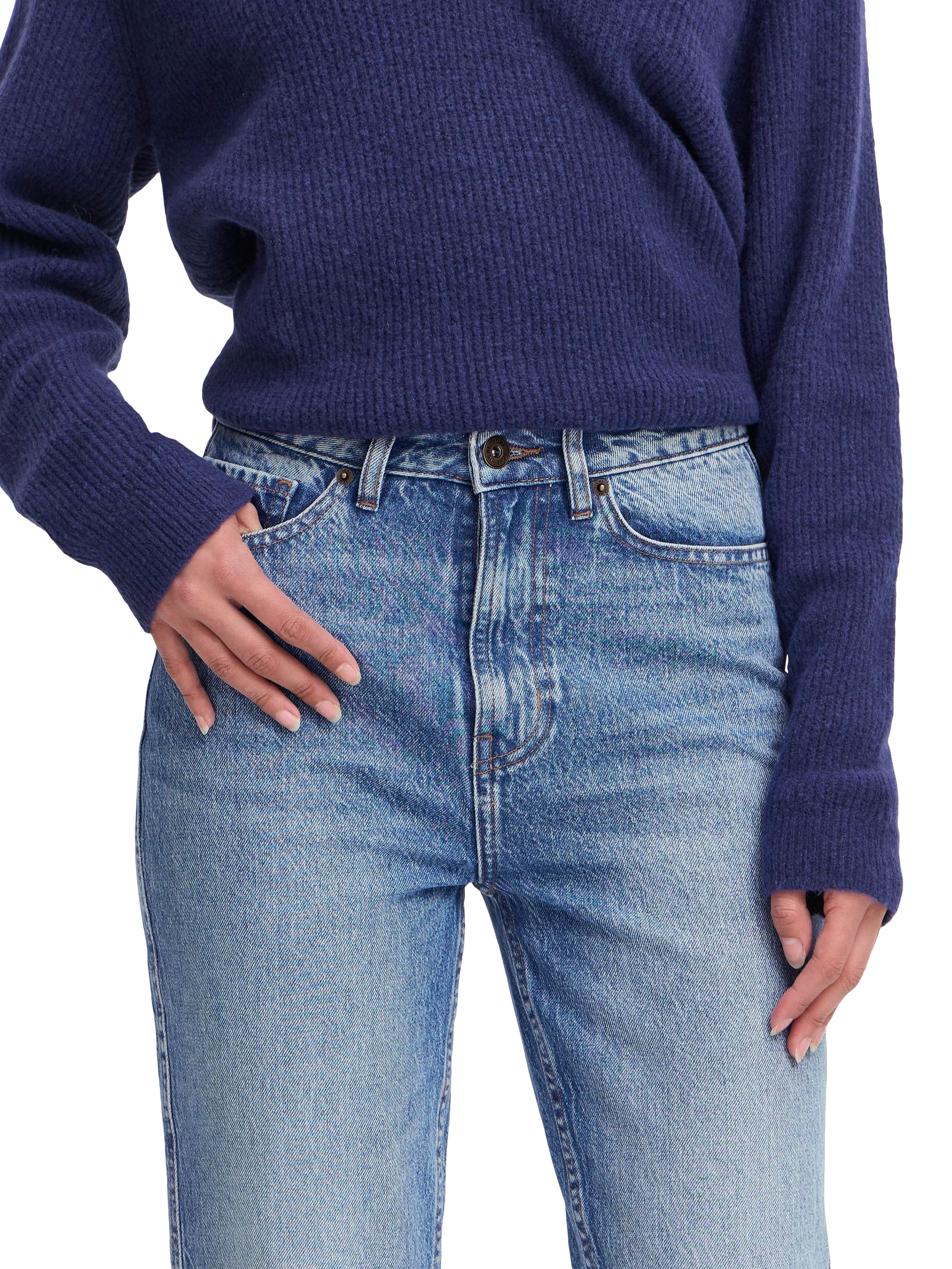 Product image 4 of 7, which shows ICHI Bauve Cropped Jeans, Light Blue Washed, 25R