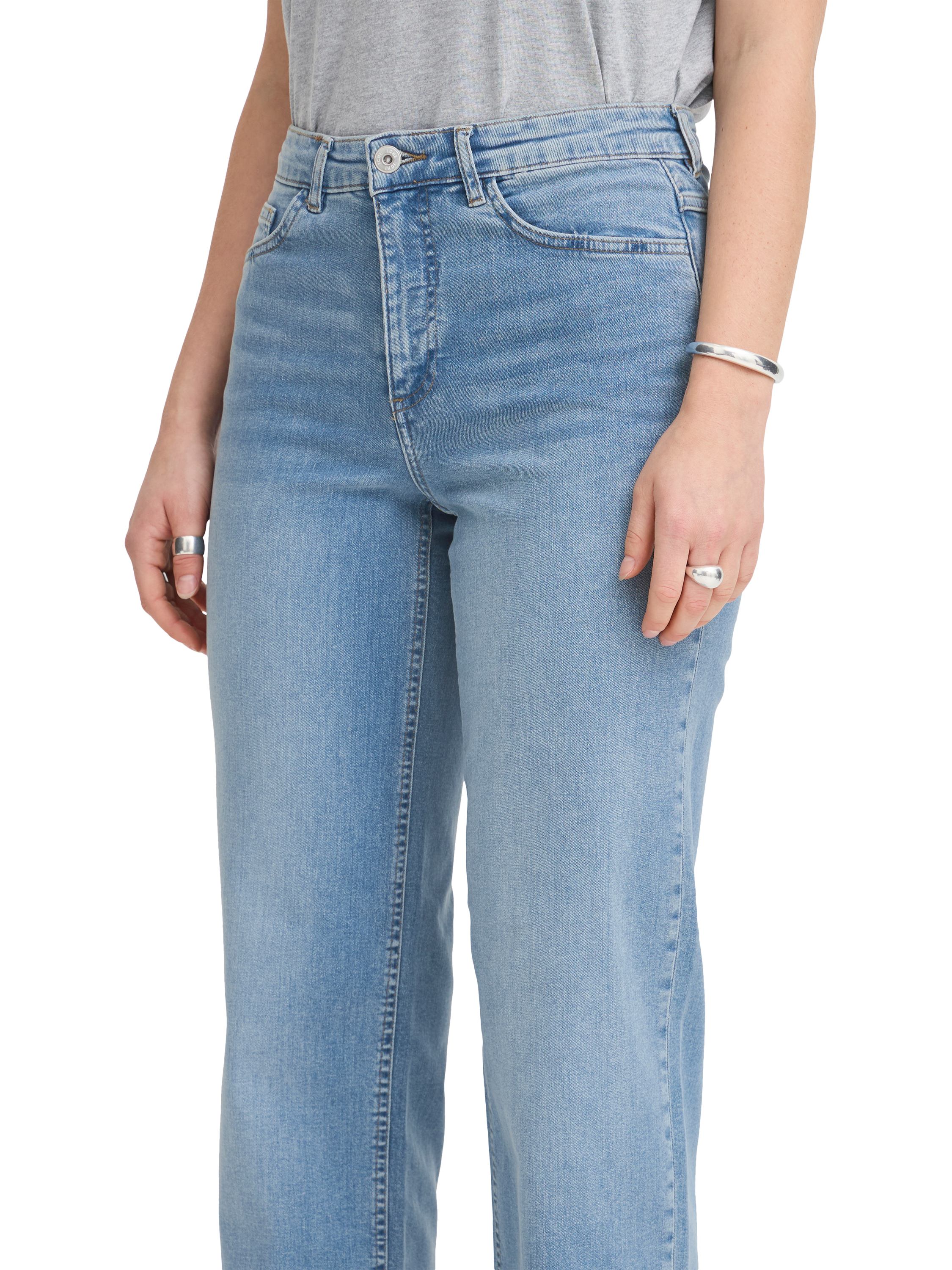 Product image 4 of 7, which shows ICHI Twiggy Straight Jeans, Light Blue, 25R