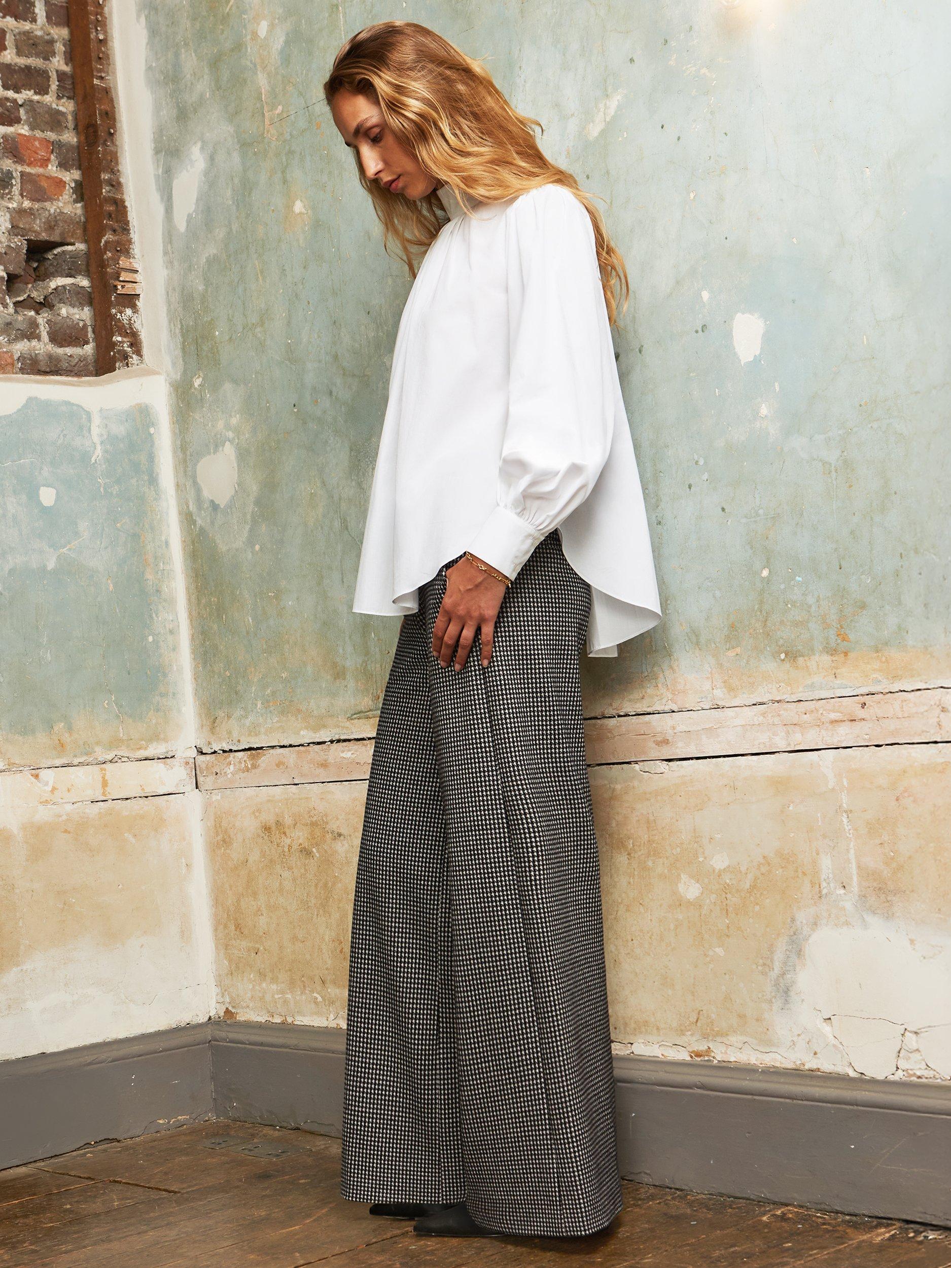 Product image 3 of 6, which shows Ro&Zo Houndstooth Tailored Trousers, Grey, 6