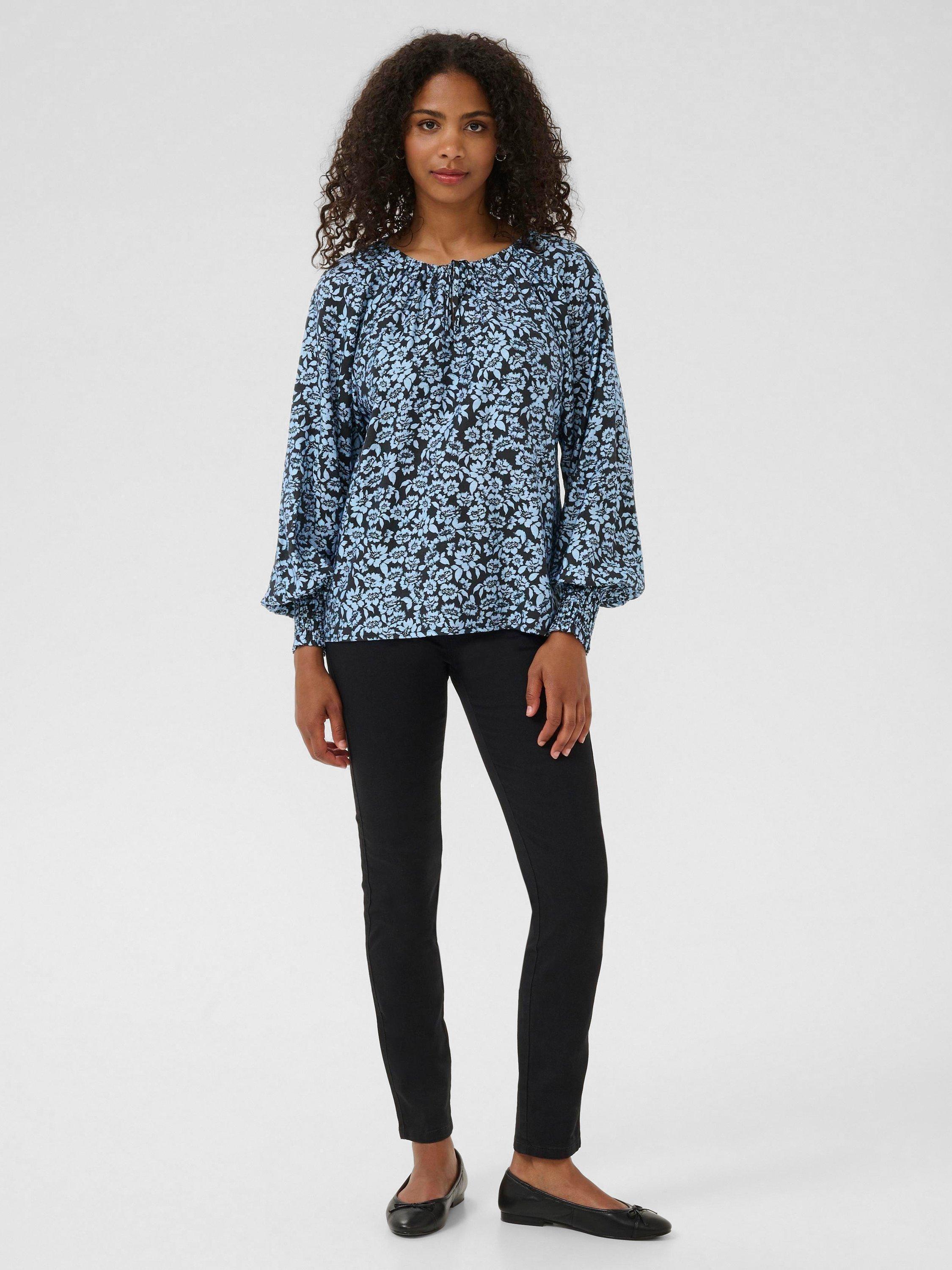 Product image 3 of 6, which shows KAFFE Amanda Floral Top, Black/Windsurfer, 8