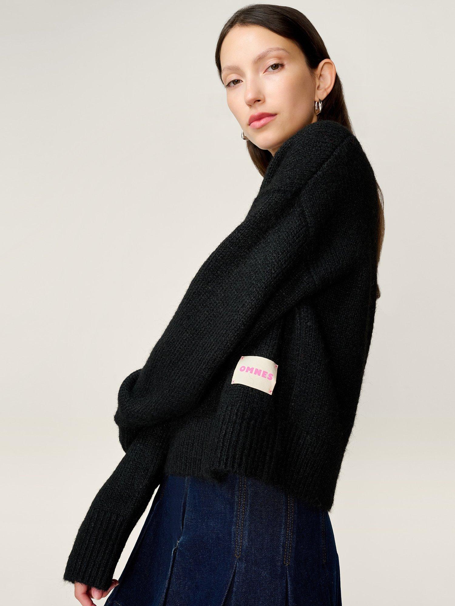 Product image 2 of 4, which shows OMNES Daria Chunky V-Neck Juper, Black, XS