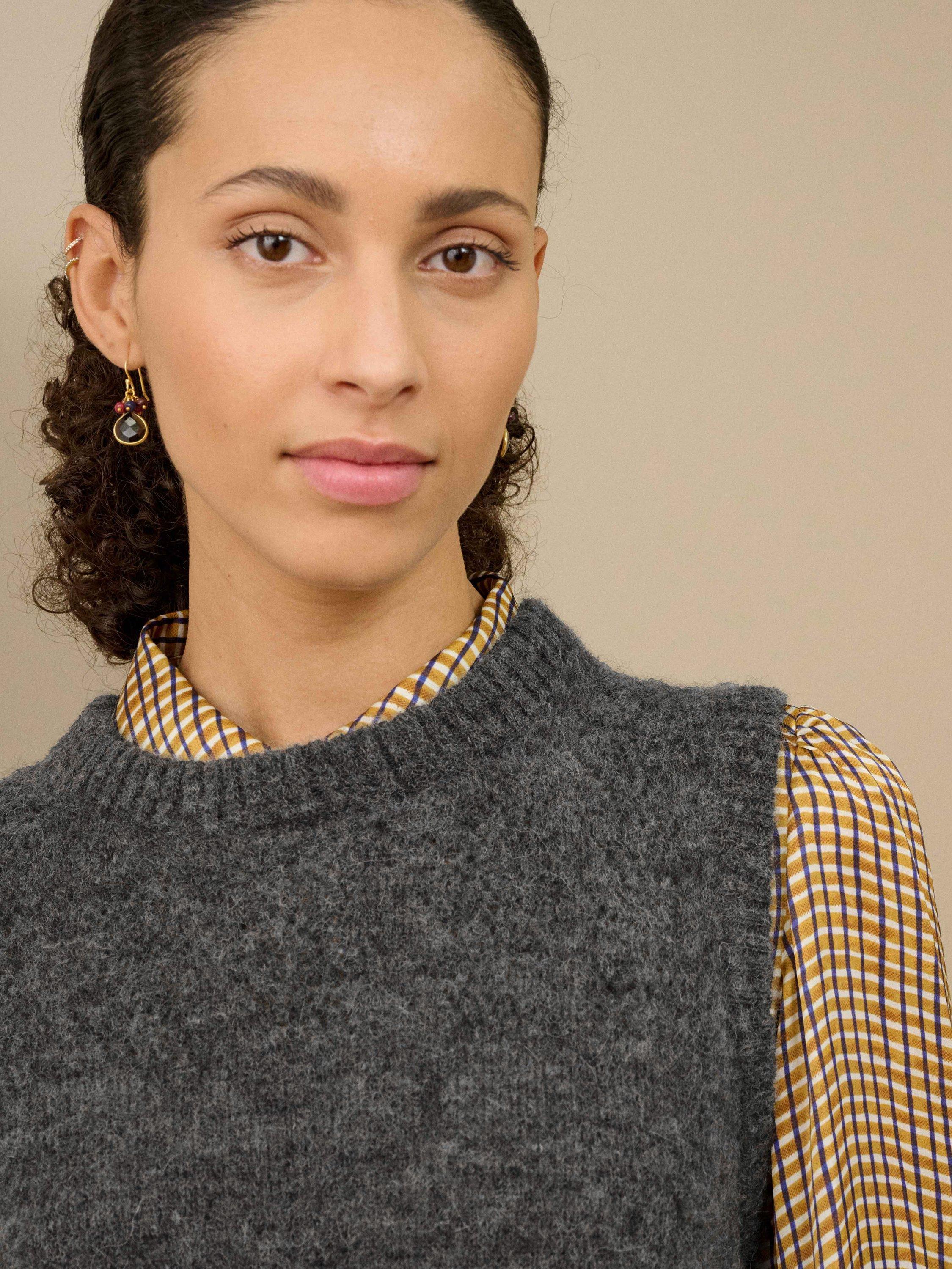 Product image 3 of 4, which shows Brora Crop Textured Alpaca Blend Tank, Smoke, 8