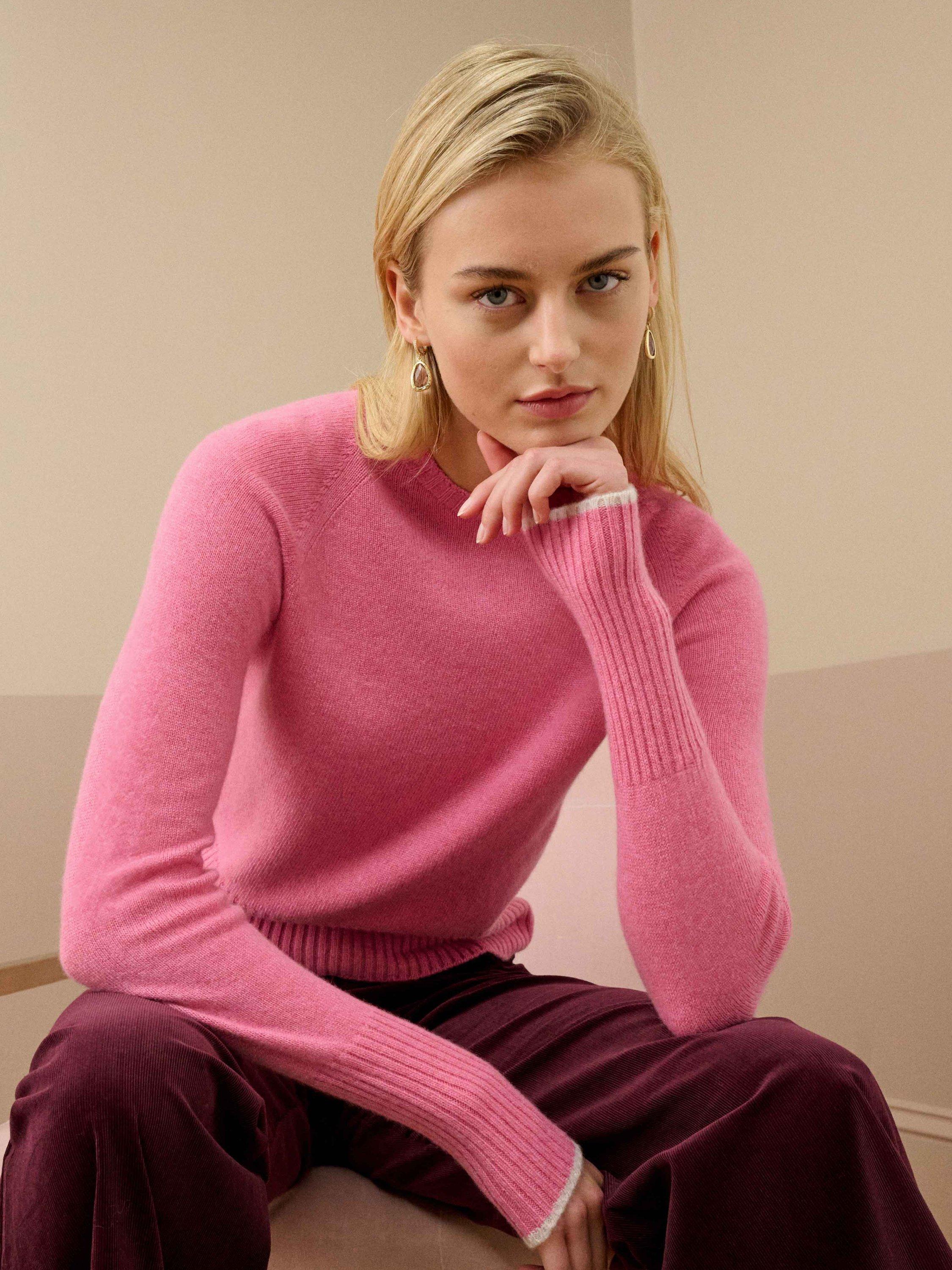 Product image 2 of 4, which shows Brora Boxy Pure Cashmere Jumper, Peony, 10