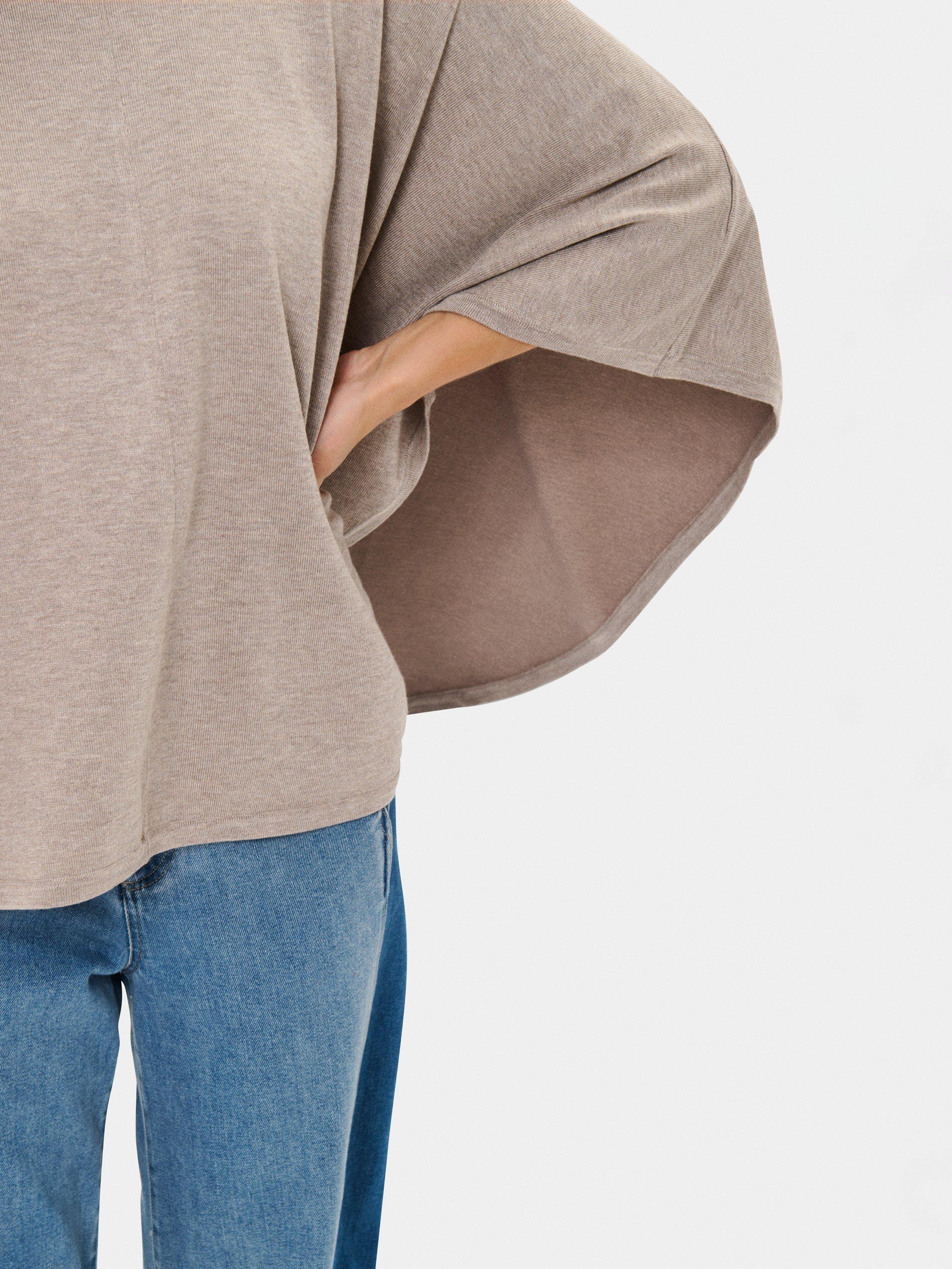 Product image 4 of 6, which shows Saint Tropez Billi Poncho, Fog Melange, One Size