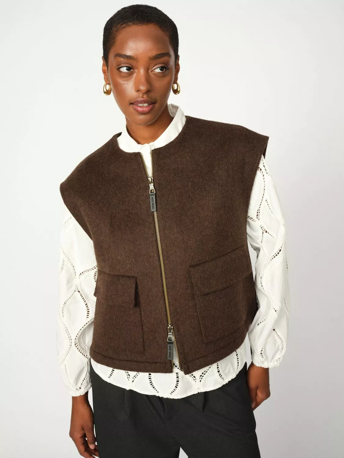 【bibiy】ELISE SLEEVELESS JACKET bibiy】ELISE SLEEVELESS JACKETの通販 by mycka's shop｜ラクマ