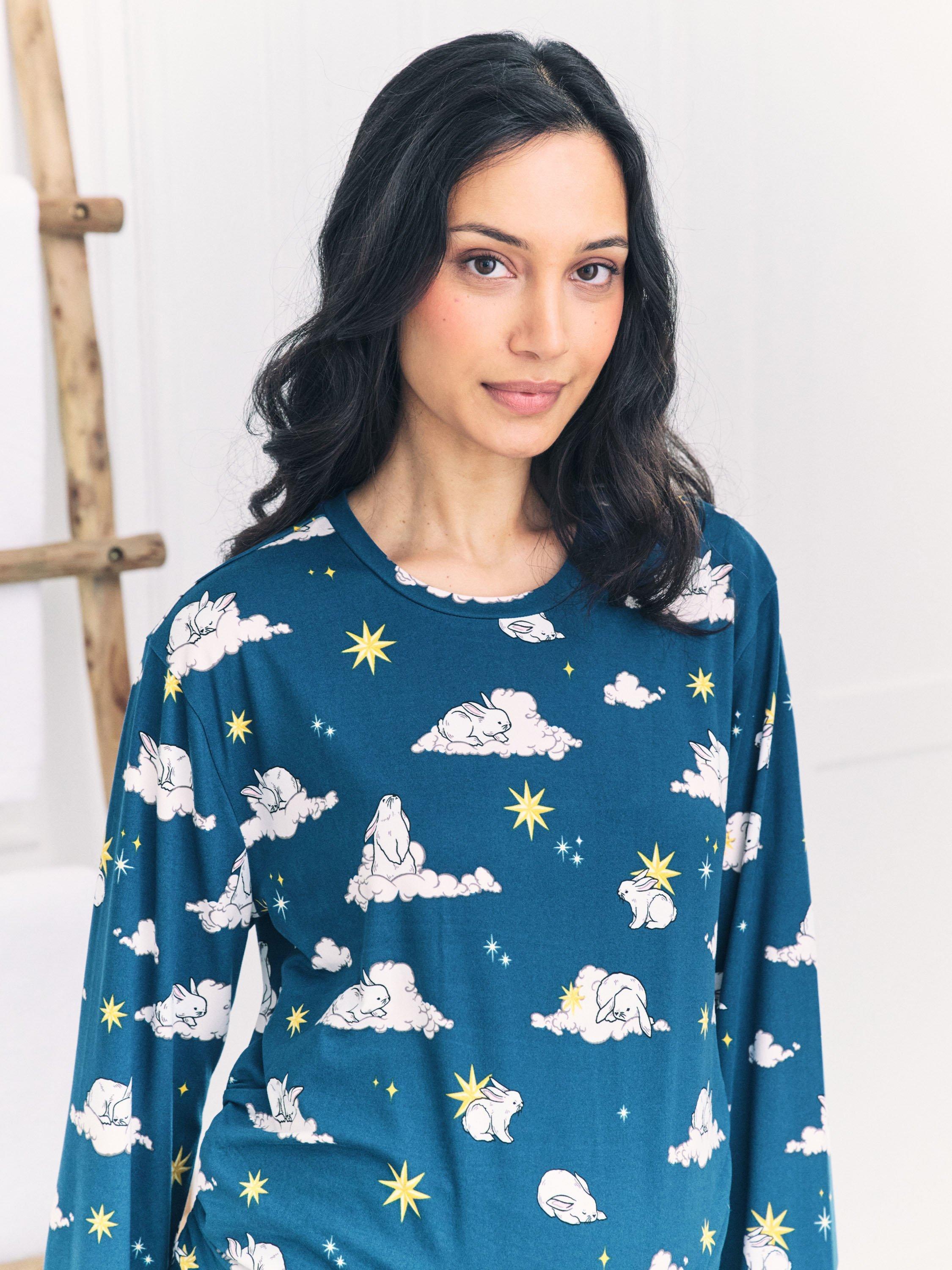 Product image 2 of 5, which shows Chelsea Peers Celestial Bunny Maternity Pyjama Set, Teal/Multi, 6