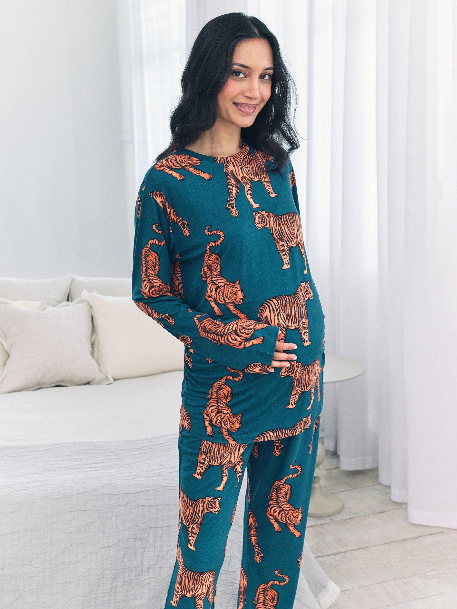 Product image 2 of 5, which shows Chelsea Peers Tigers Long Maternity Pyjama Set, Teal/Multi, 6