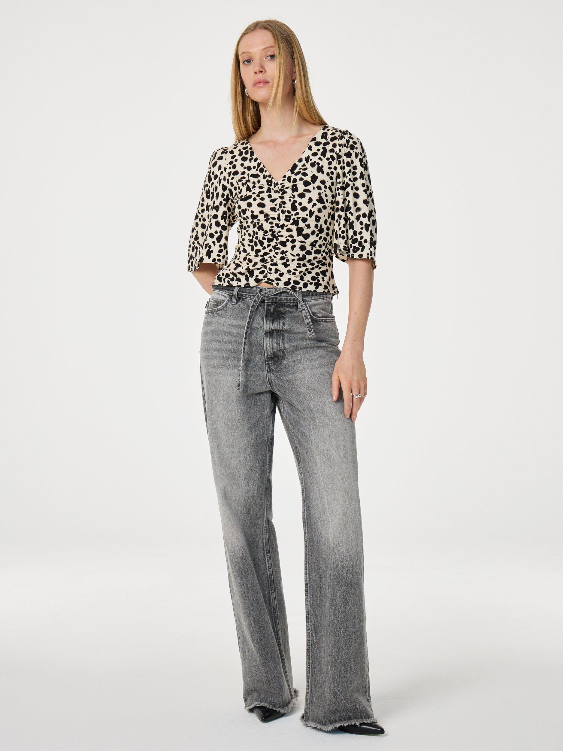 Product image 1 of 5, which shows Fabienne Chapot Myrte Top, White/Black, 36