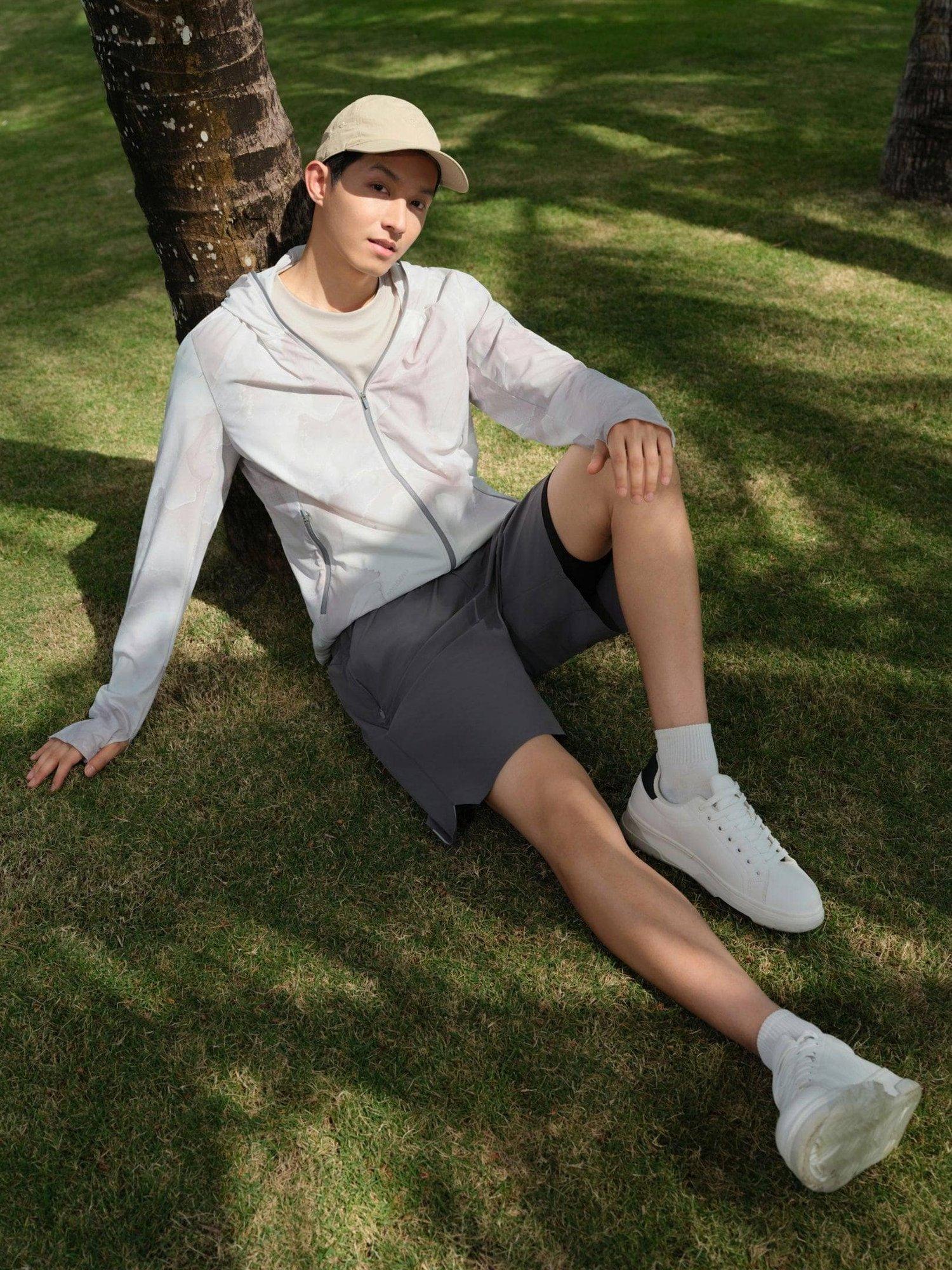 Product image 7 of 7, which shows Bosideng UPF Protection Jacket, Silver, XS