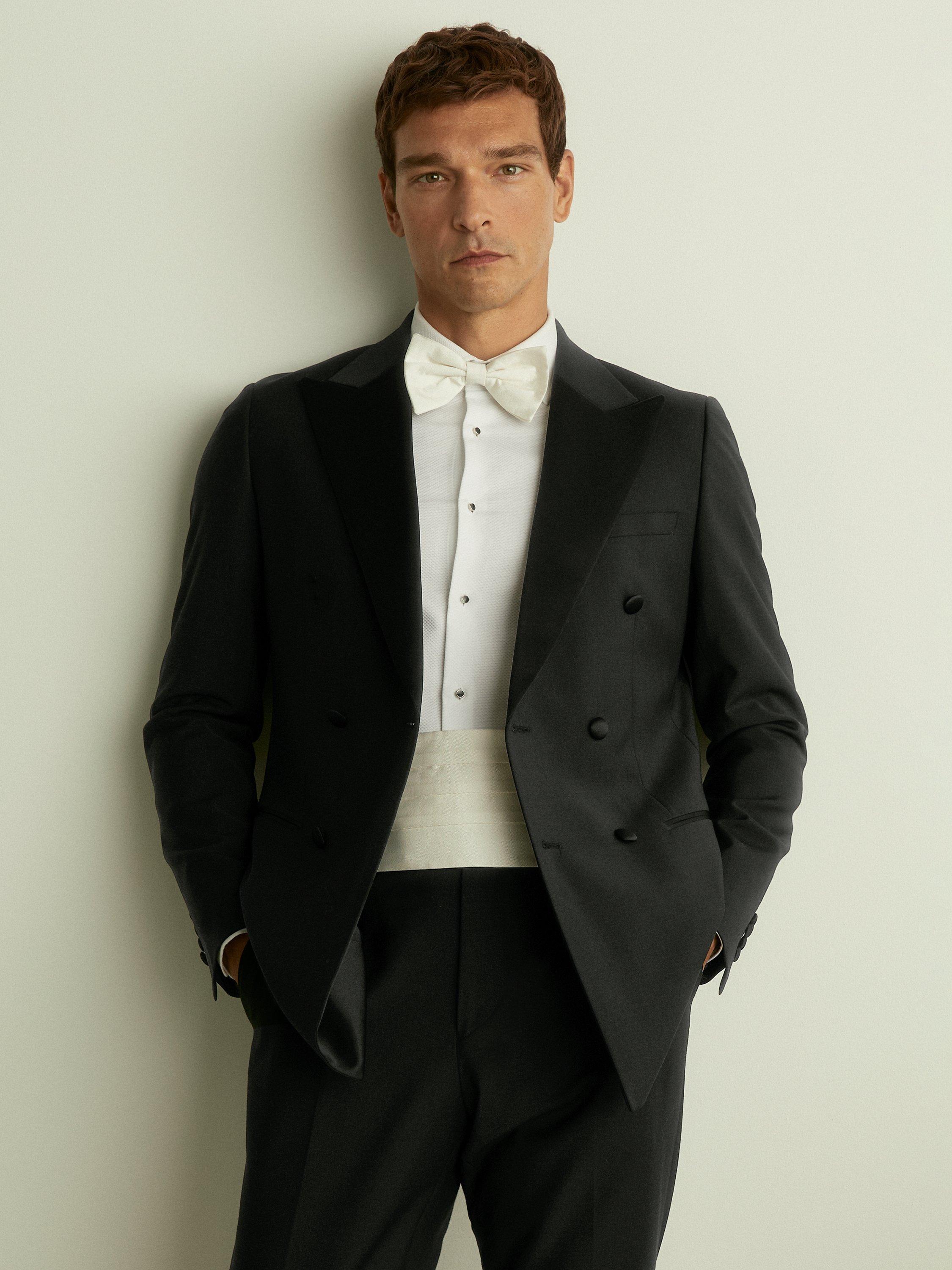 Product image 1 of 6, which shows Reiss Poker Double Breasted Wool Blend Blazer, Black, 36