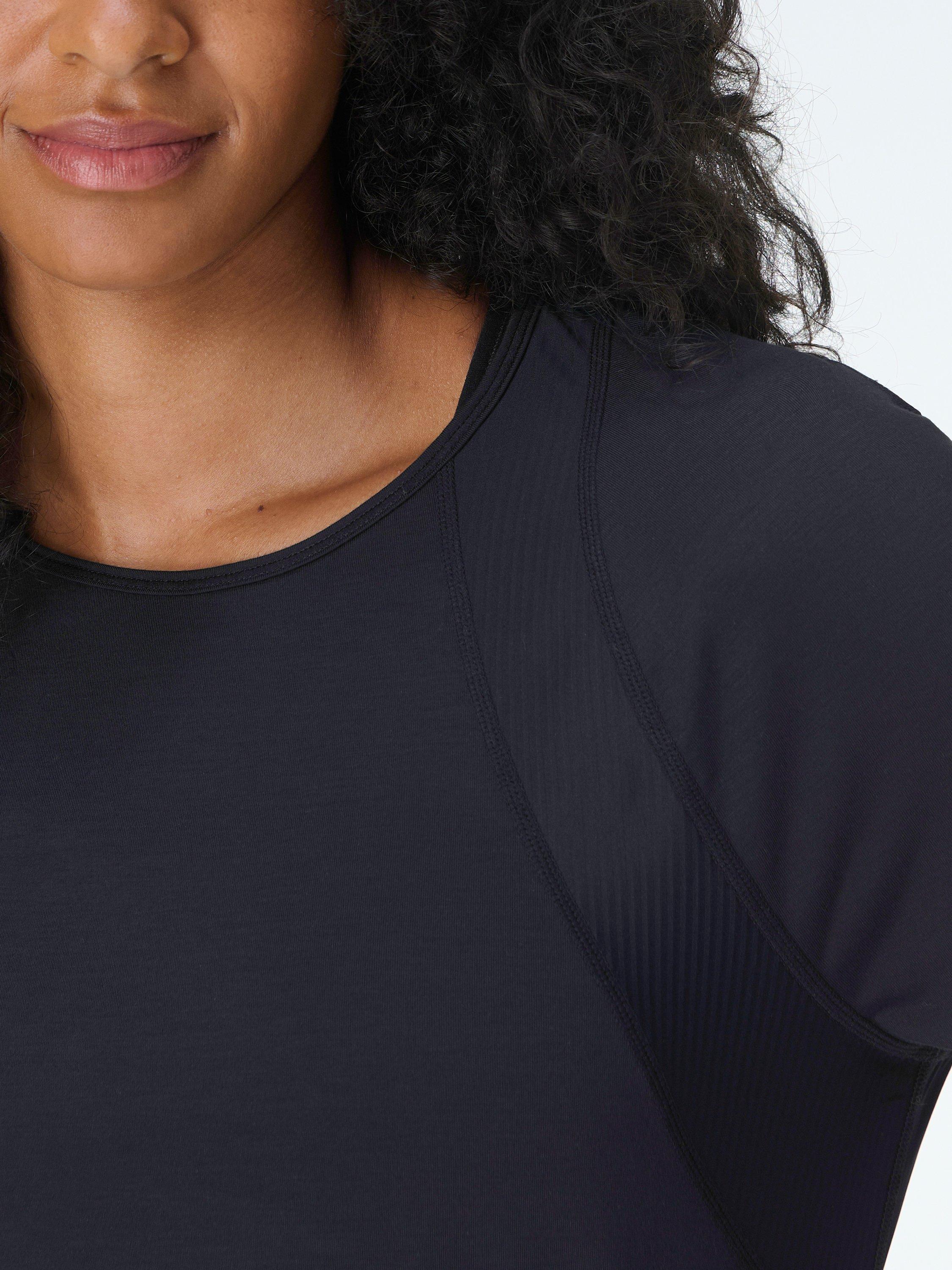 Product image 6 of 7, which shows Sweaty Betty Short Sleeve Round Neck T-Shirt, Black, XXS