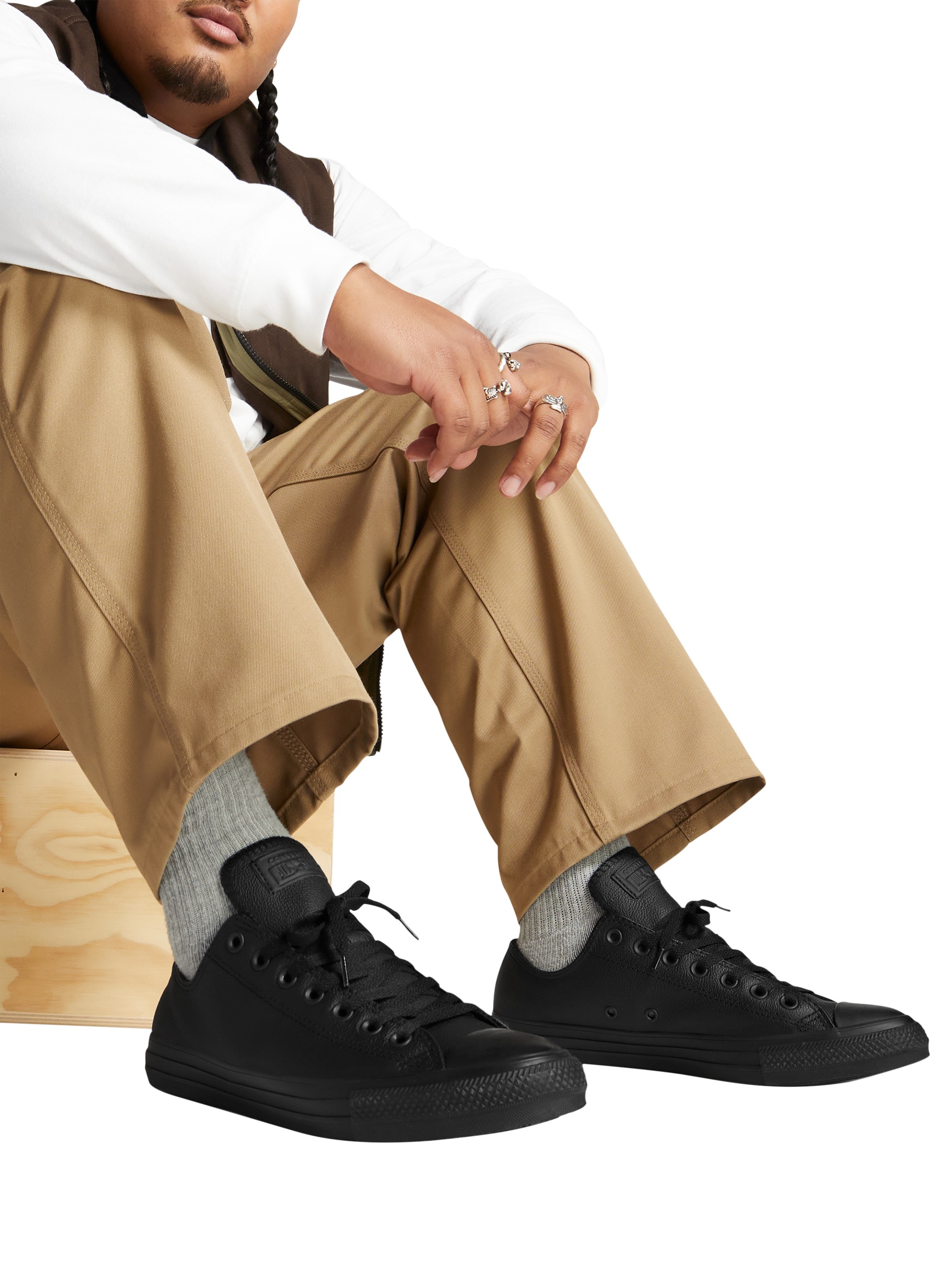 Product image 3 of 4, which shows Converse Chuck Taylor All Star Leather Trainers, Black Mono, 4