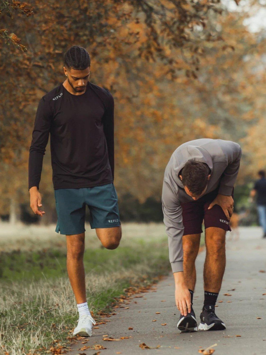 Product image 4 of 6, which shows REFLO Jurua Long Sleeve Performance Top, Black, XS