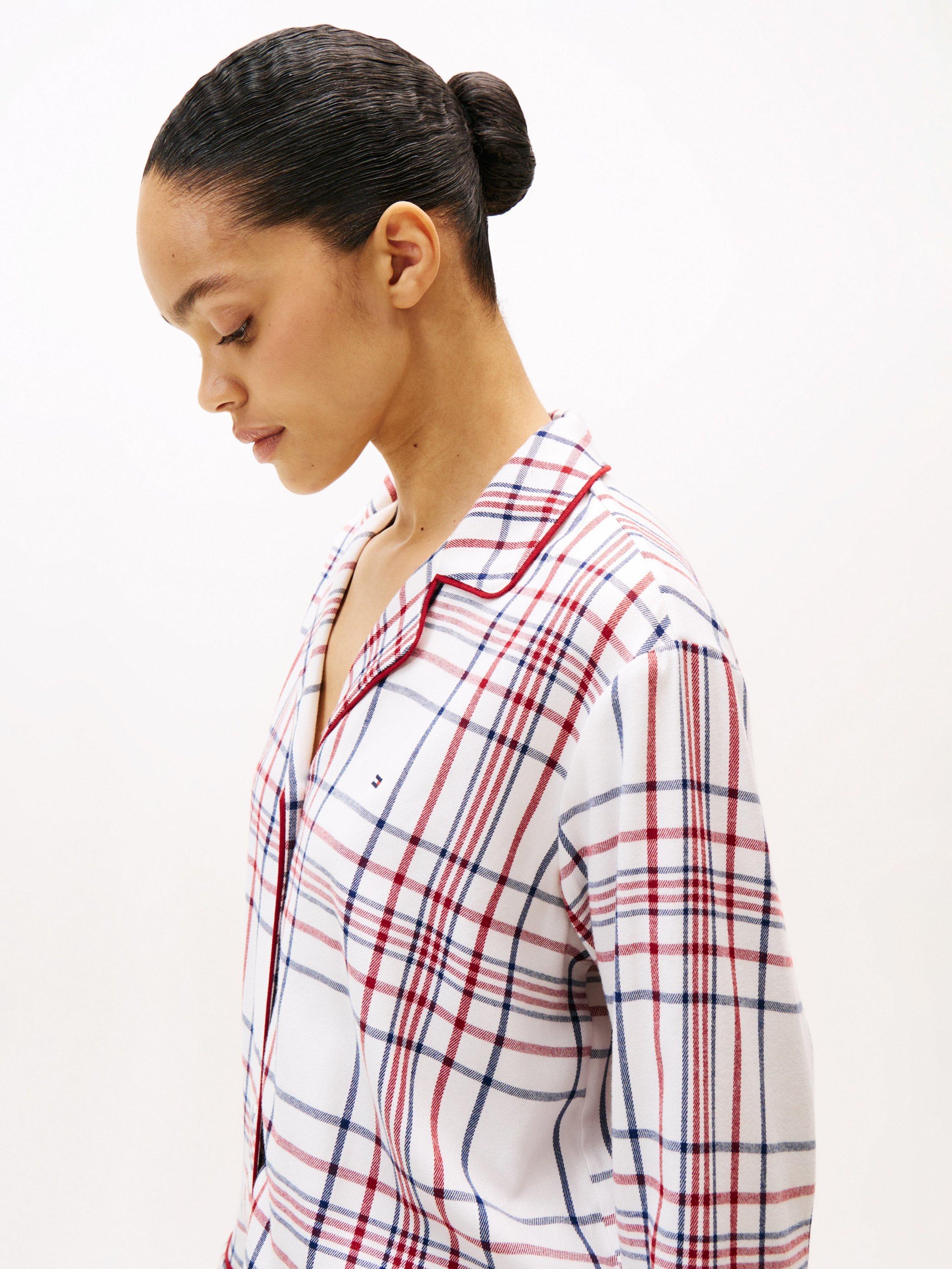 Product image 4 of 7, which shows Tommy Hilfiger Essential Flannel Pyjamas & Slippers Gift, Multi, XS