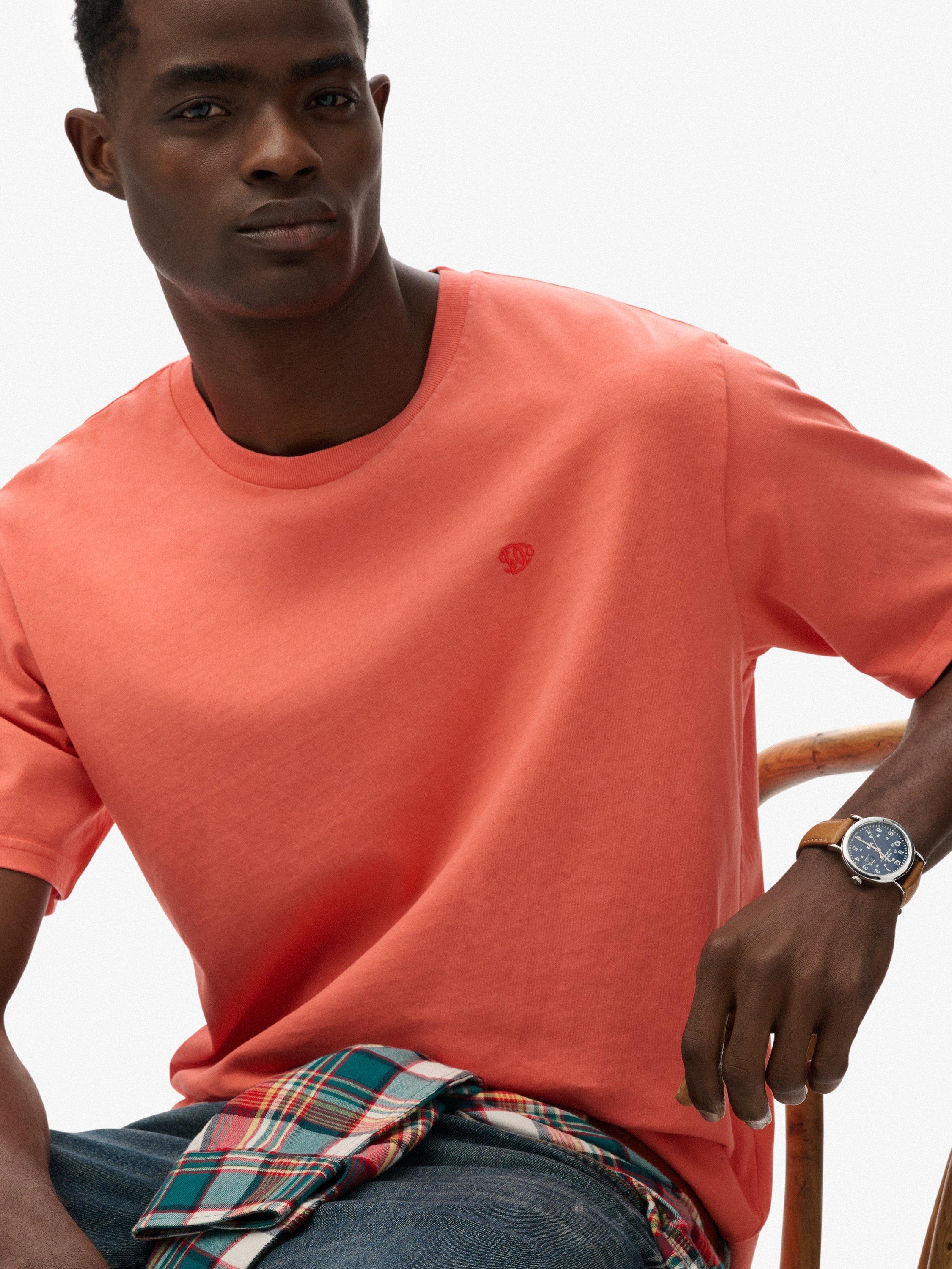 Product image 4 of 6, which shows Superdry Essentials Relaxed T-Shirt, Cali Coral, S