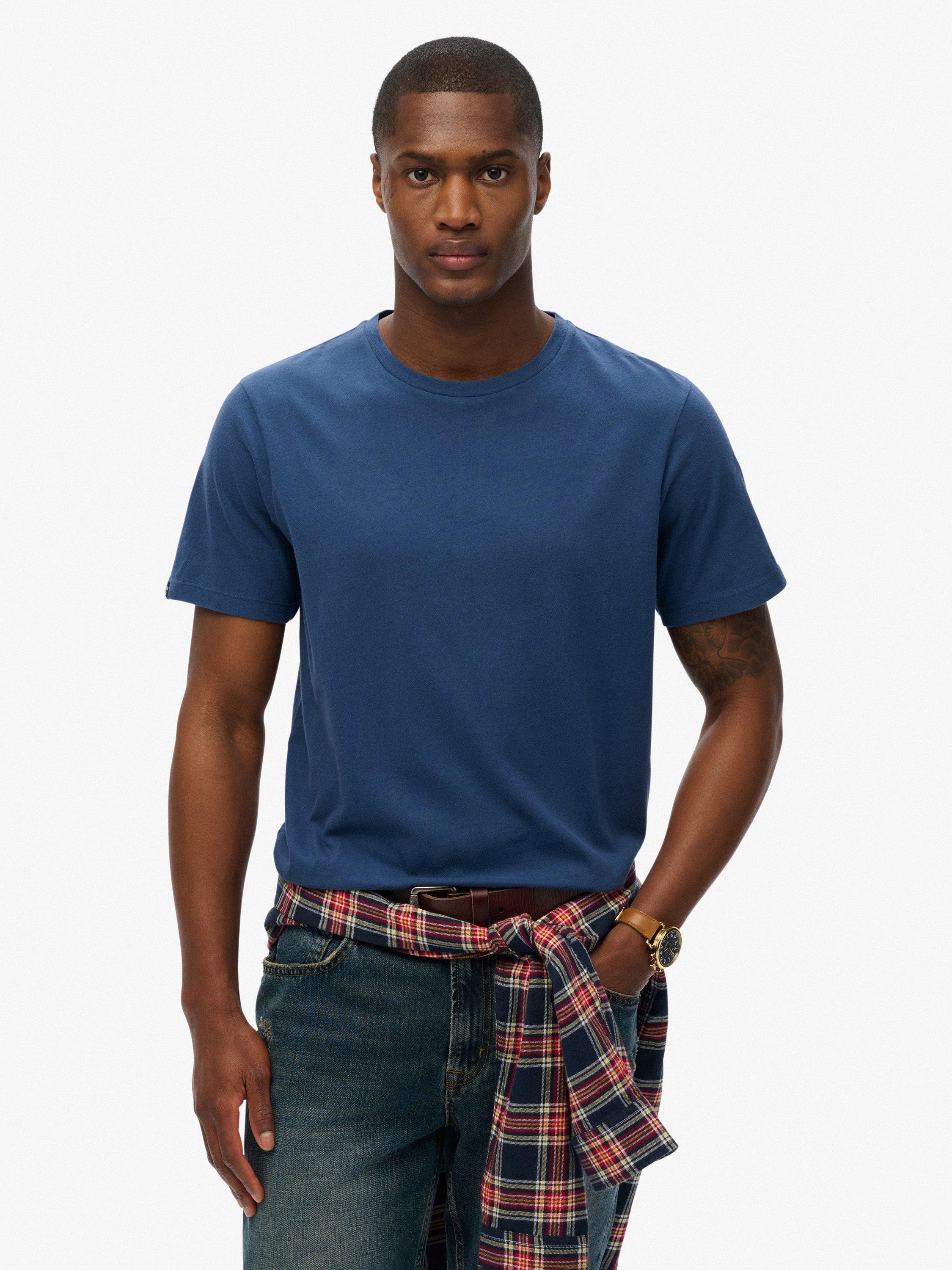 Product image 1 of 11, which shows M T-Shirt