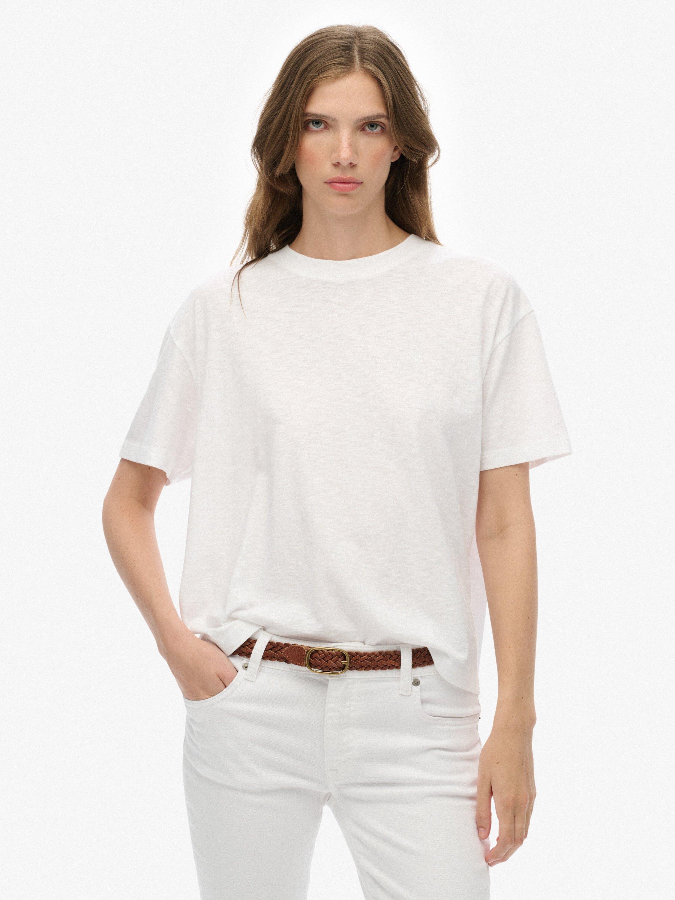 Product image 1 of 5, which shows Superdry Studios Crew T-Shirt, Optic, 14