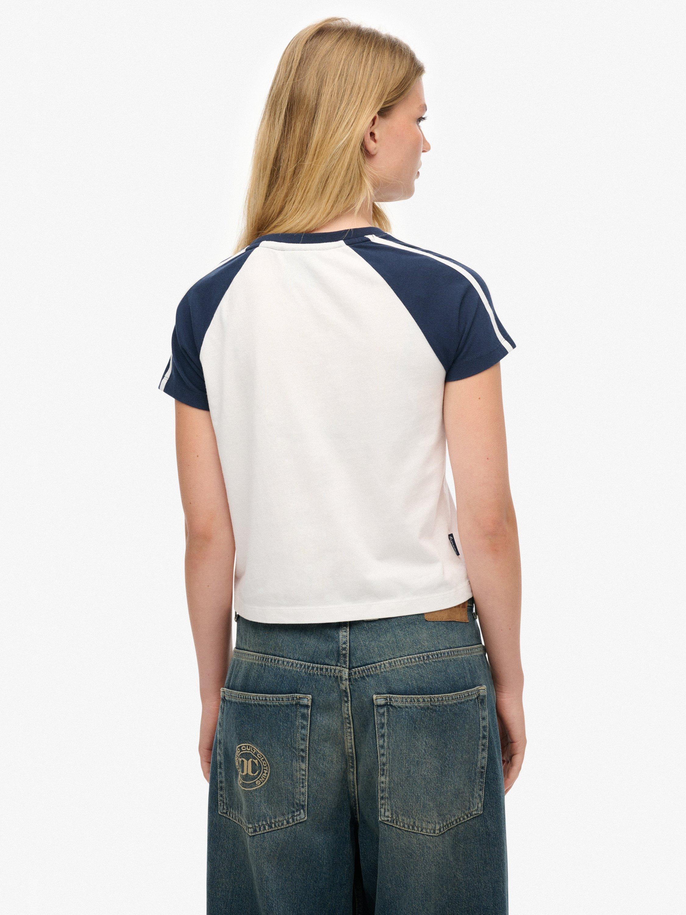 Product image 2 of 5, which shows Superdry Essential Logo Retro T-Shirt, Optic/Richest Navy, 8
