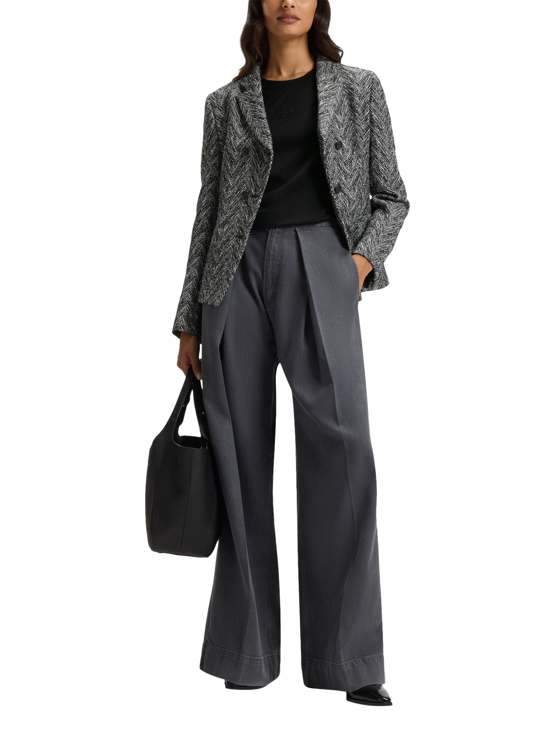 Product image 3 of 5, which shows BOSS Elpha Embroidered Logo T-Shirt, Black, XS