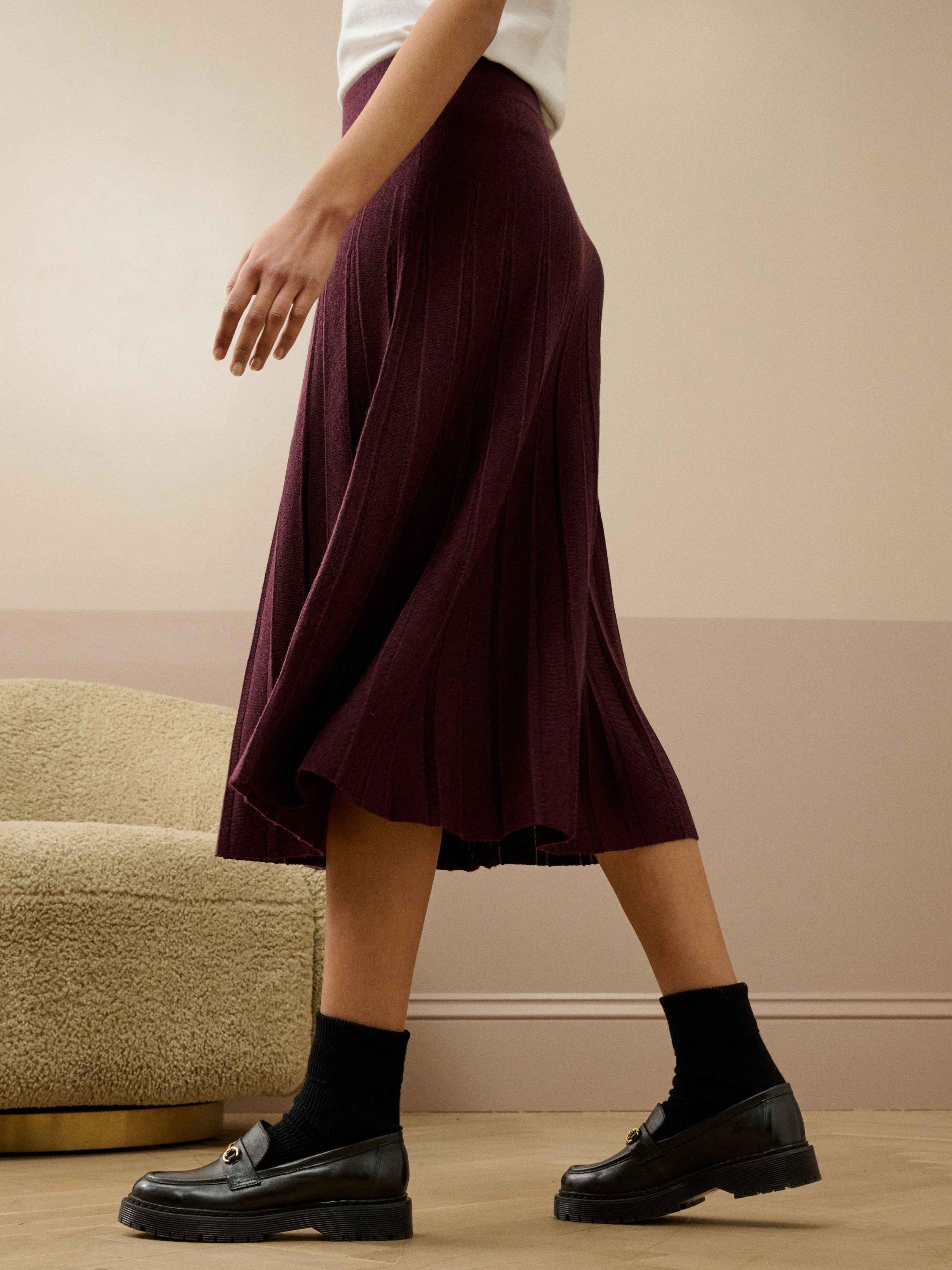 Product image 4 of 5, which shows Brora Stitch Pleat Pure Merino Wool Skirt, Damson, 8-10