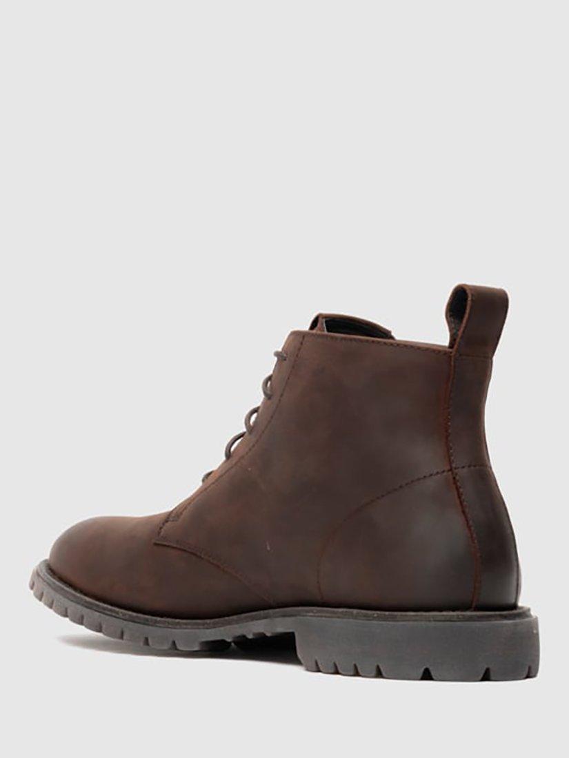 Product image 3 of 10, which shows Rodd & Gunn Clearview Leather Chukka Boots, Redwood, 6