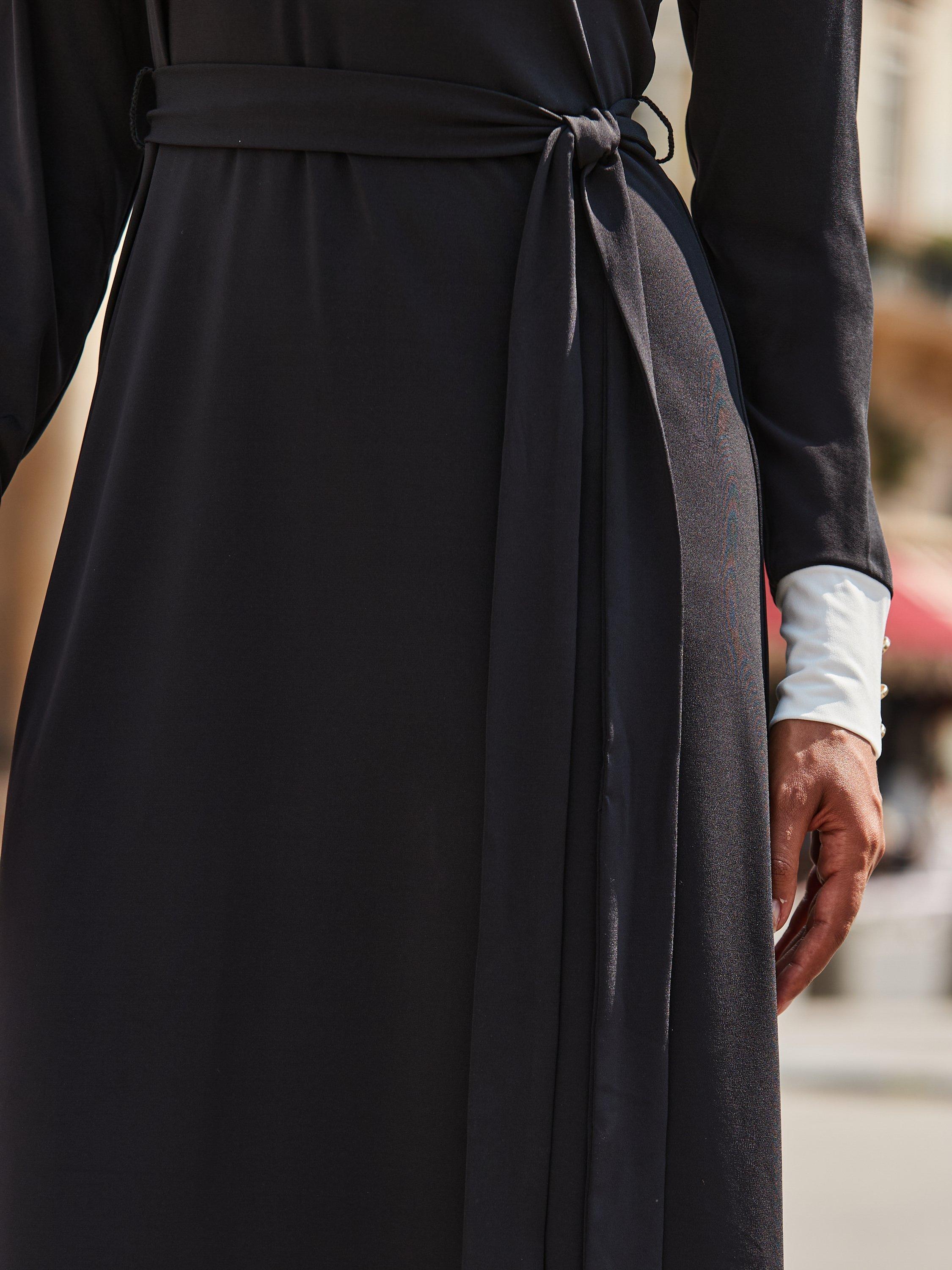 Product image 6 of 7, which shows Sosandar Colour Contrast Belted Dress, Black/White, 6