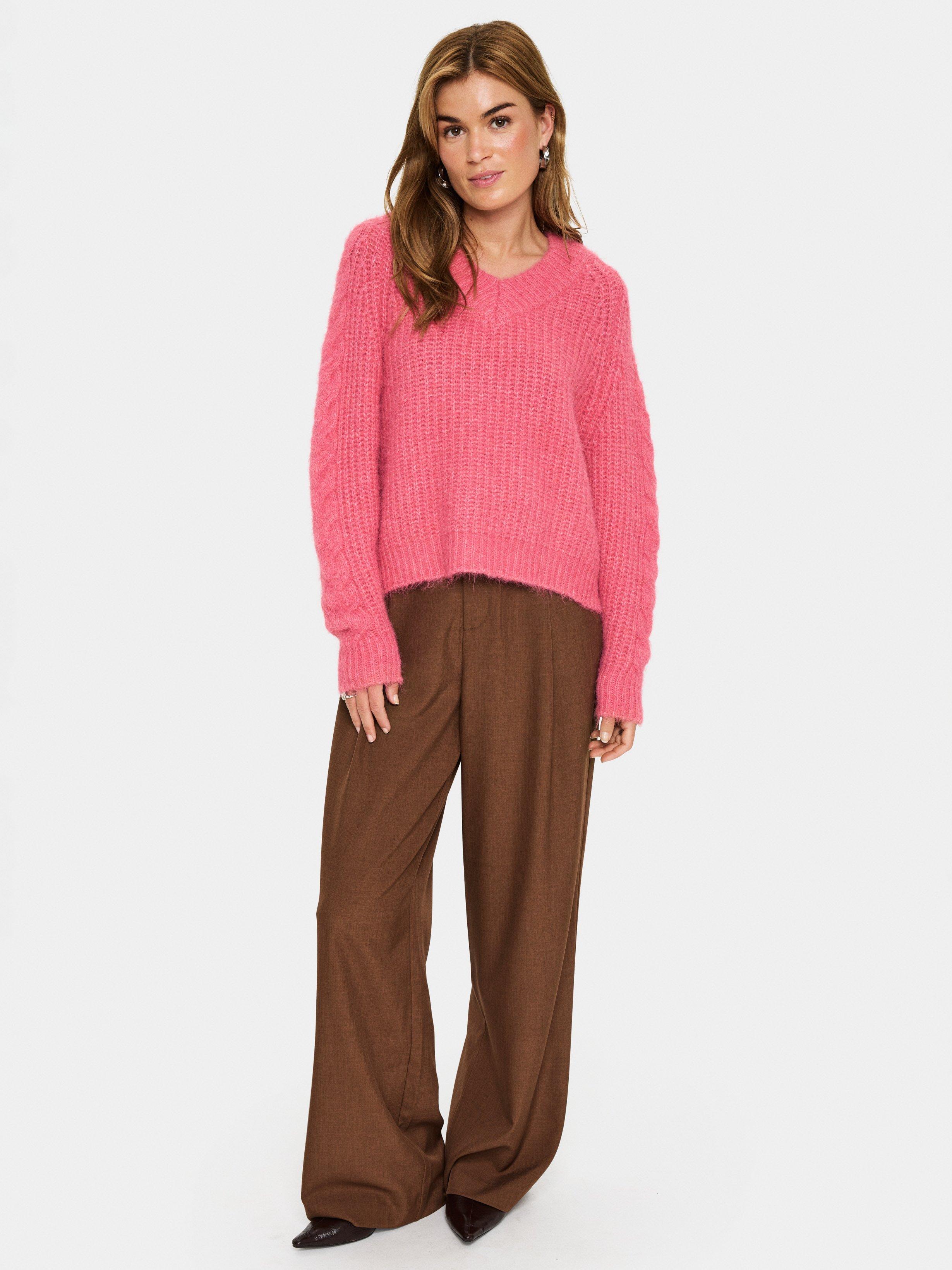 Product image 3 of 6, which shows Saint Tropez Manda V-Neck Chunky Knit Jumper, Wild Rose, XS