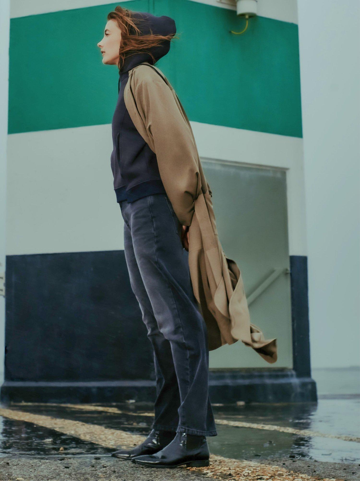 Product image 7 of 7, which shows EAST 42ND RIO Barrel Leg Jeans, Washed Black, W28/L30