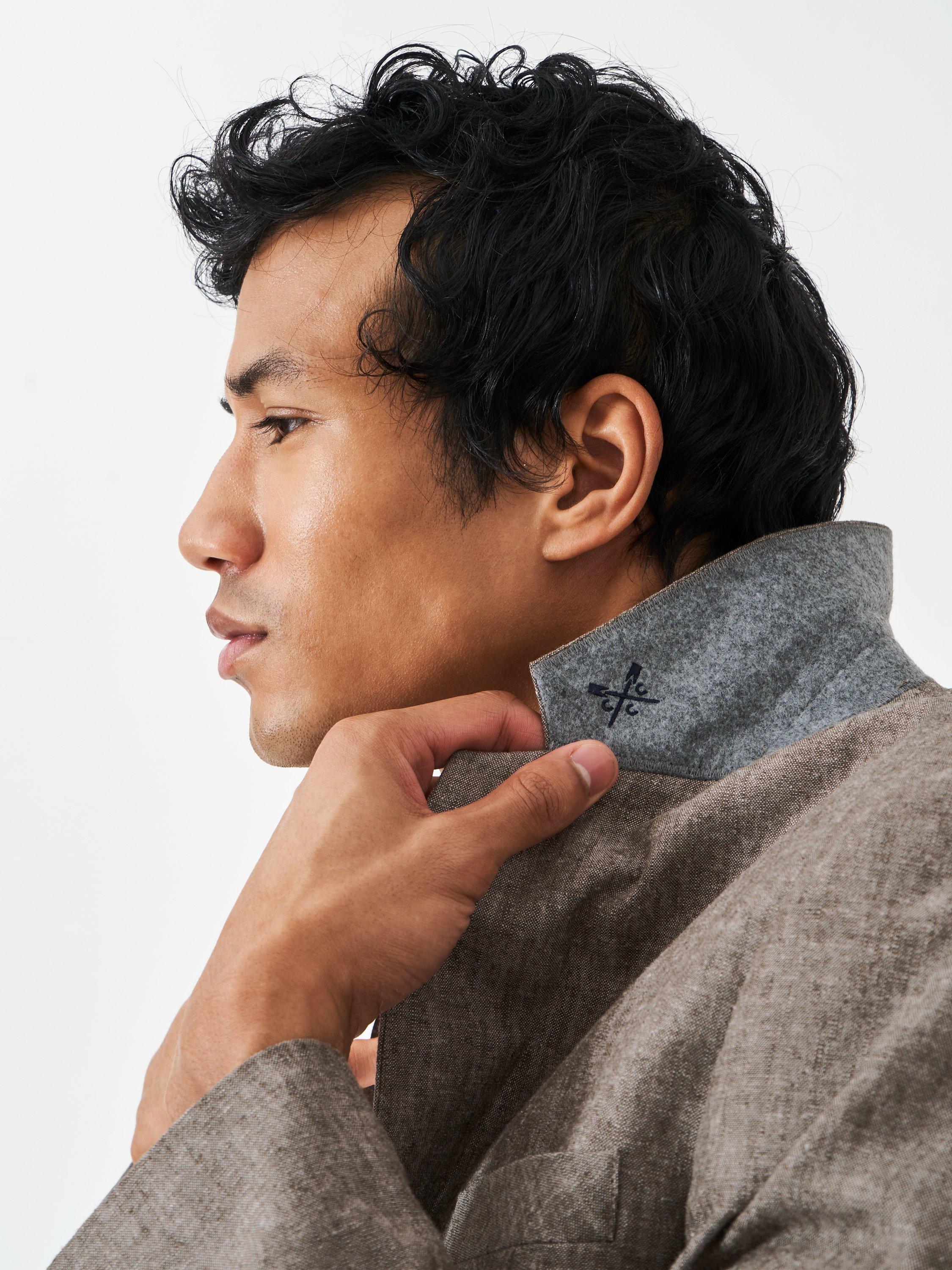 Product image 4 of 5, which shows Crew Clothing Fortescue Linen Blazer, Beige, 36S