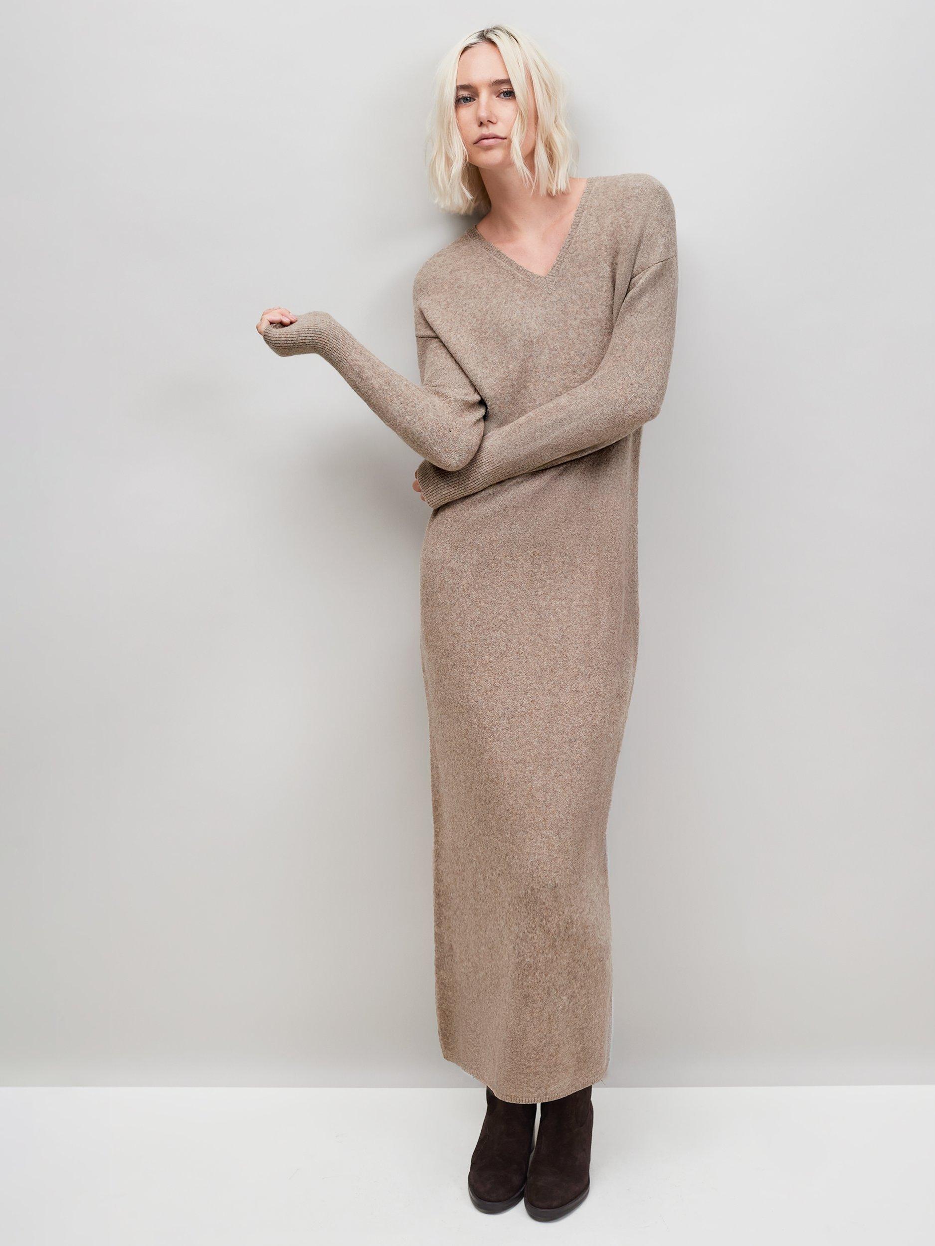 Ro&Zo V-Neck Knit Jumper Maxi Dress