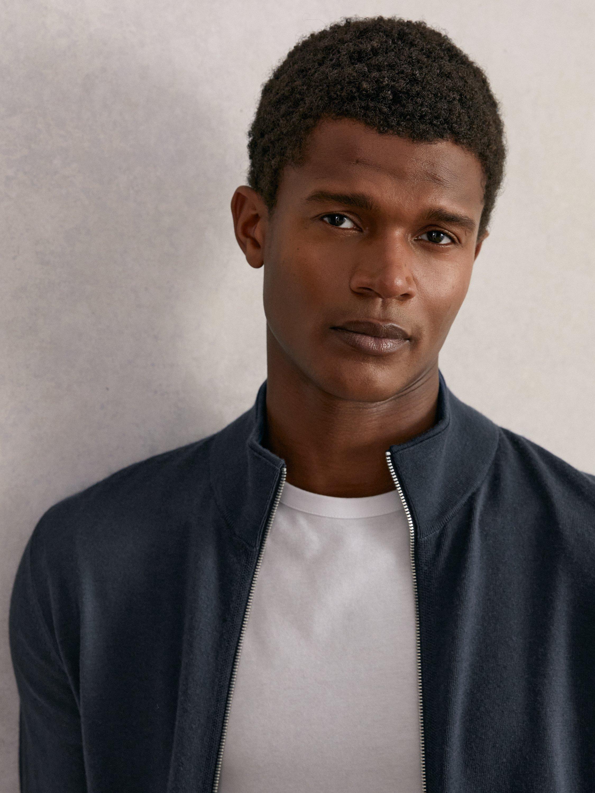 Product image 5 of 5, which shows Reiss Hampshire Zip Front Merino Wool Cardigan, Midnight Navy, M