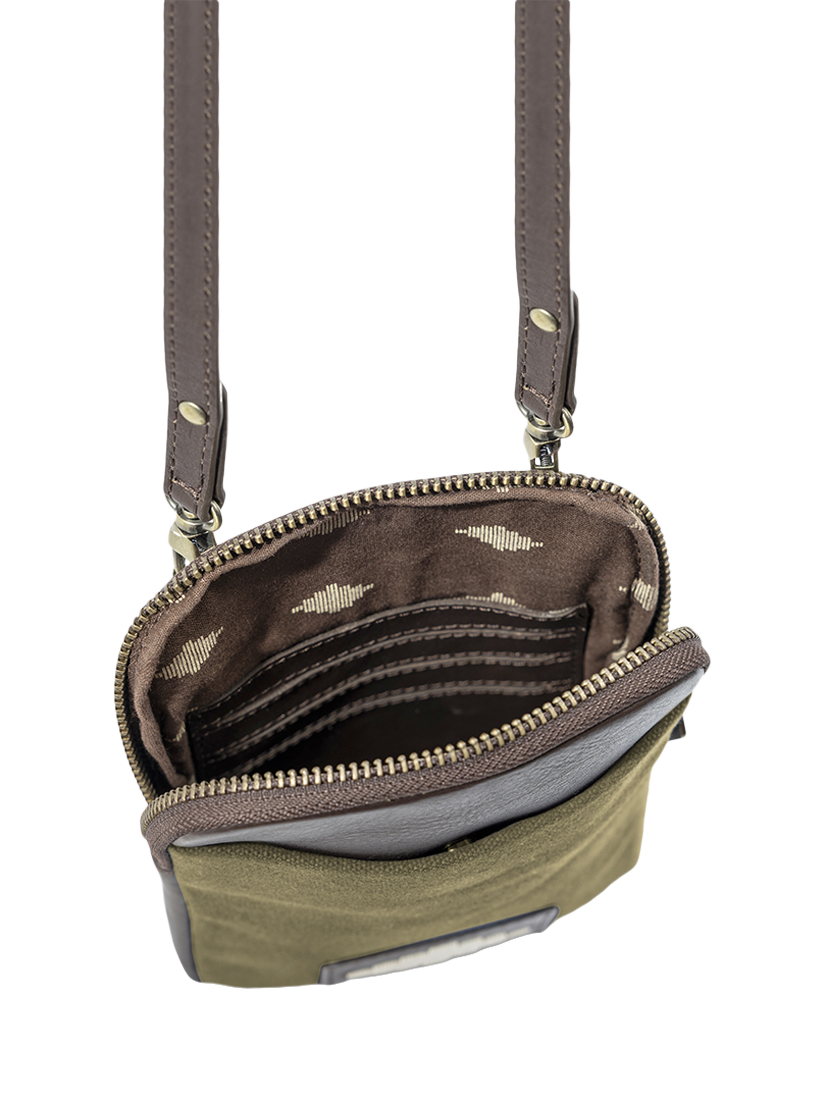 Product image 3 of 3, which shows Pampeano Estuche Sling Bag, Forest, One Size