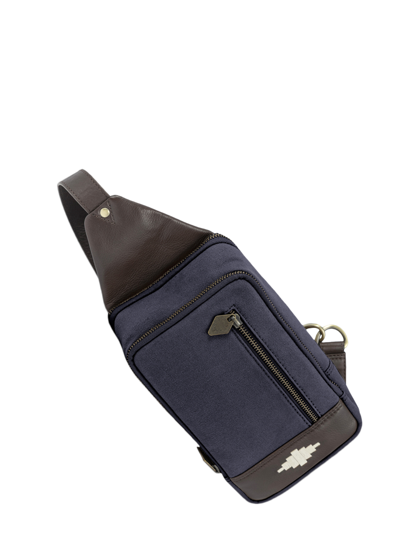 Product image 1 of 3, which shows Pampeano Pequeno Sling Bag, Navy, One Size