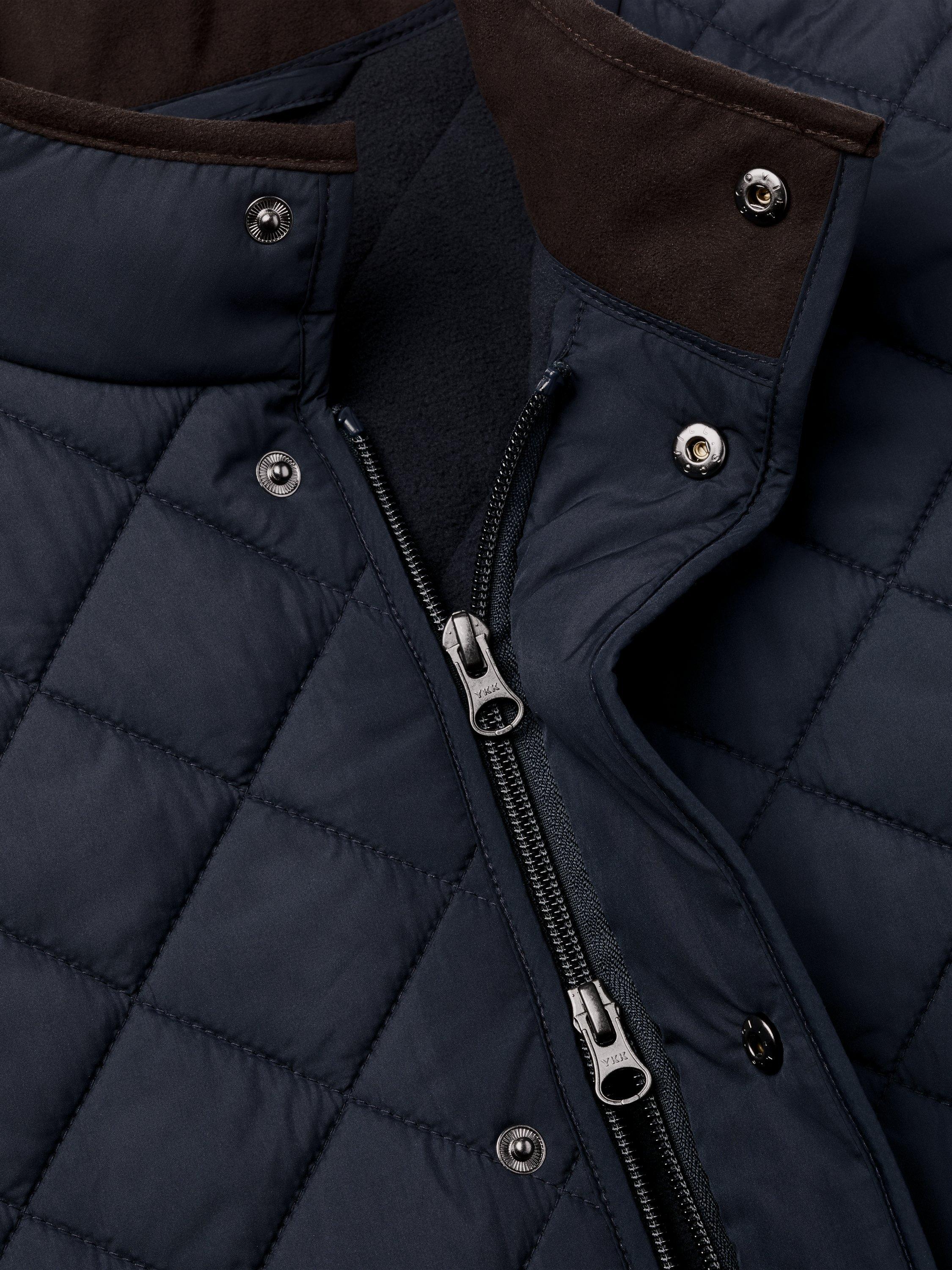Product image 4 of 6, which shows Charles Tyrwhitt Diamond Quilted Jacket, Navy, S