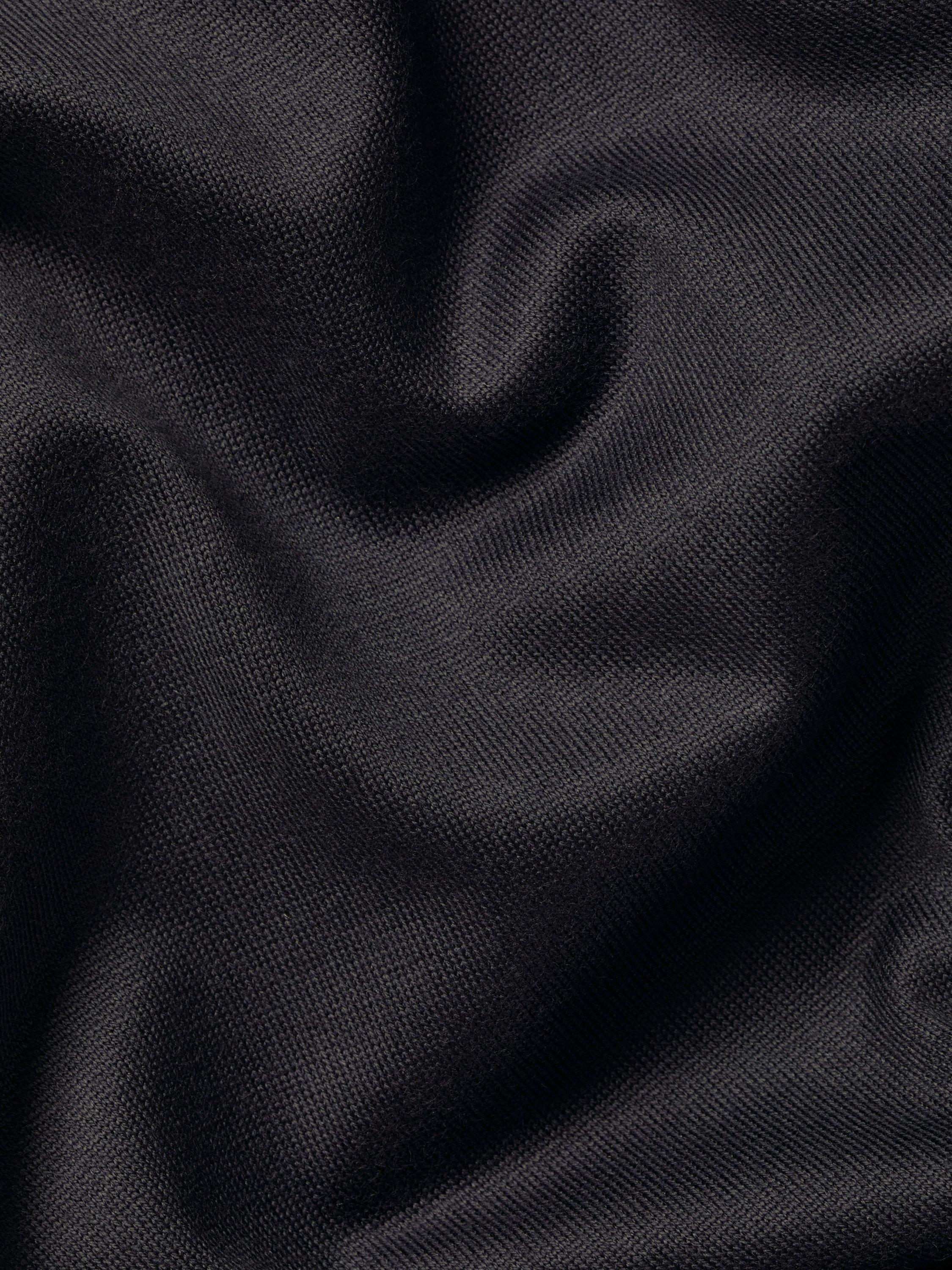 Product image 5 of 5, which shows Charles Tyrwhitt Crew Neck Cotton T-Shirt, Graphite Grey, M