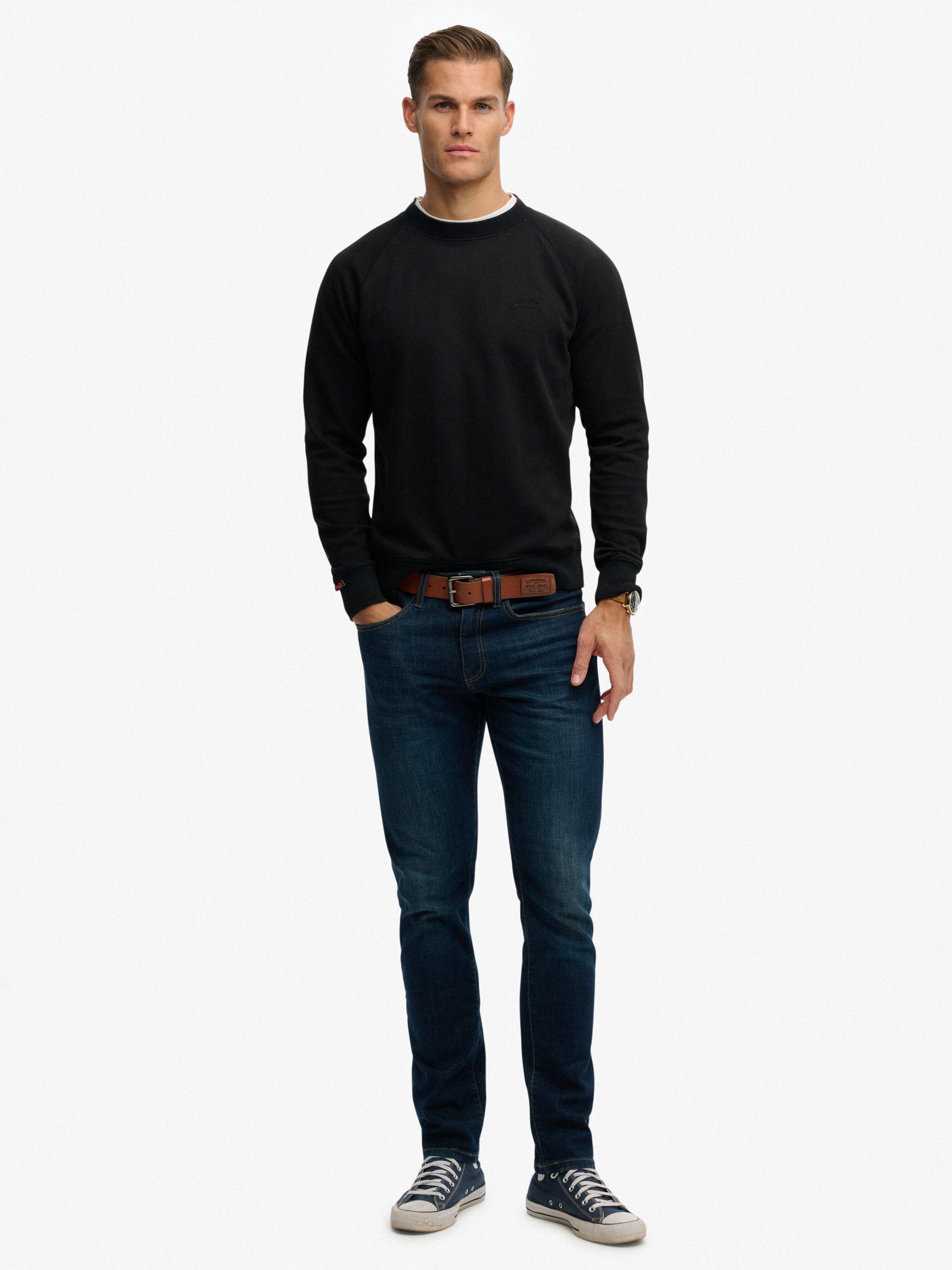 Product image 3 of 6, which shows Superdry Essential Logo Raglan Crew Sweatshirt, Black, L