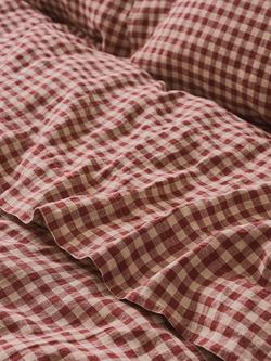 Piglet in Bed Gingham Linen Blend Flat Sheet, Rhubarb/Oatmeal