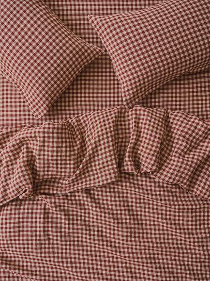 Piglet in Bed Gingham Linen Blend Bedding, Rhubarb/Oatmeal