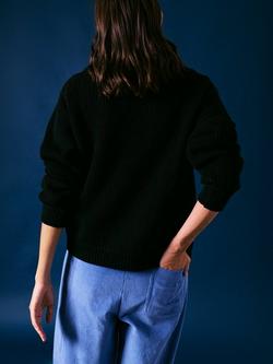 Cape Cove Cowrie Pure Merino Wool Jumper - view 2, Black