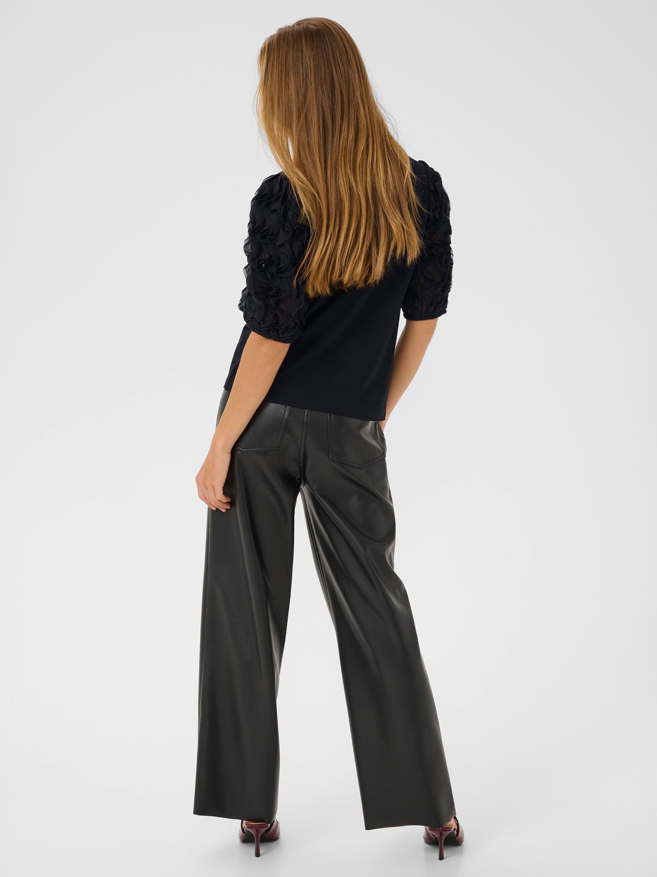 Product image 2 of 6, which shows KAFFE Linda Frill T-Shirt, Black Deep, XS