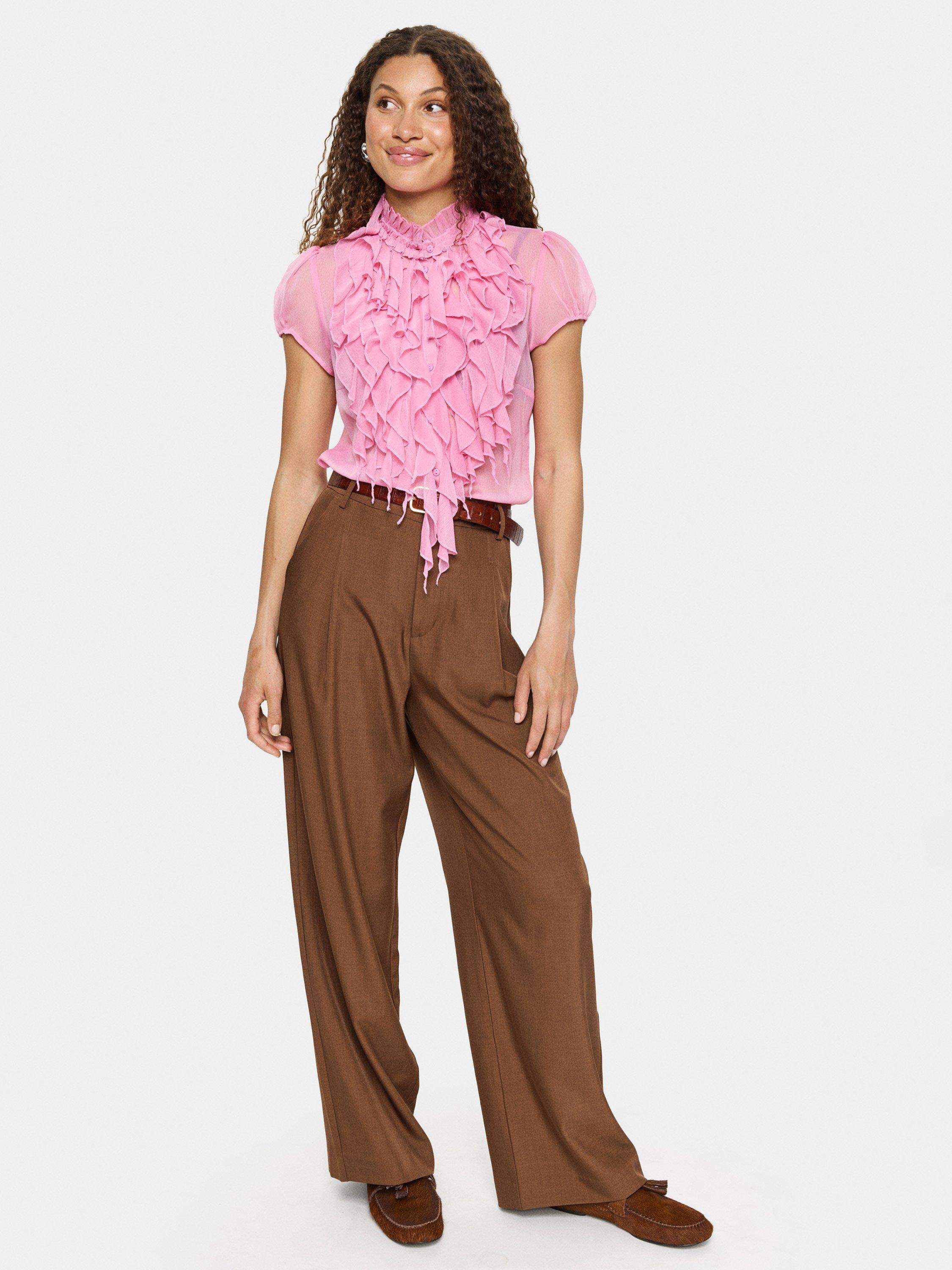 Product image 3 of 6, which shows Saint Tropez Lilja Ruffle Shirt, Wild Rose, S