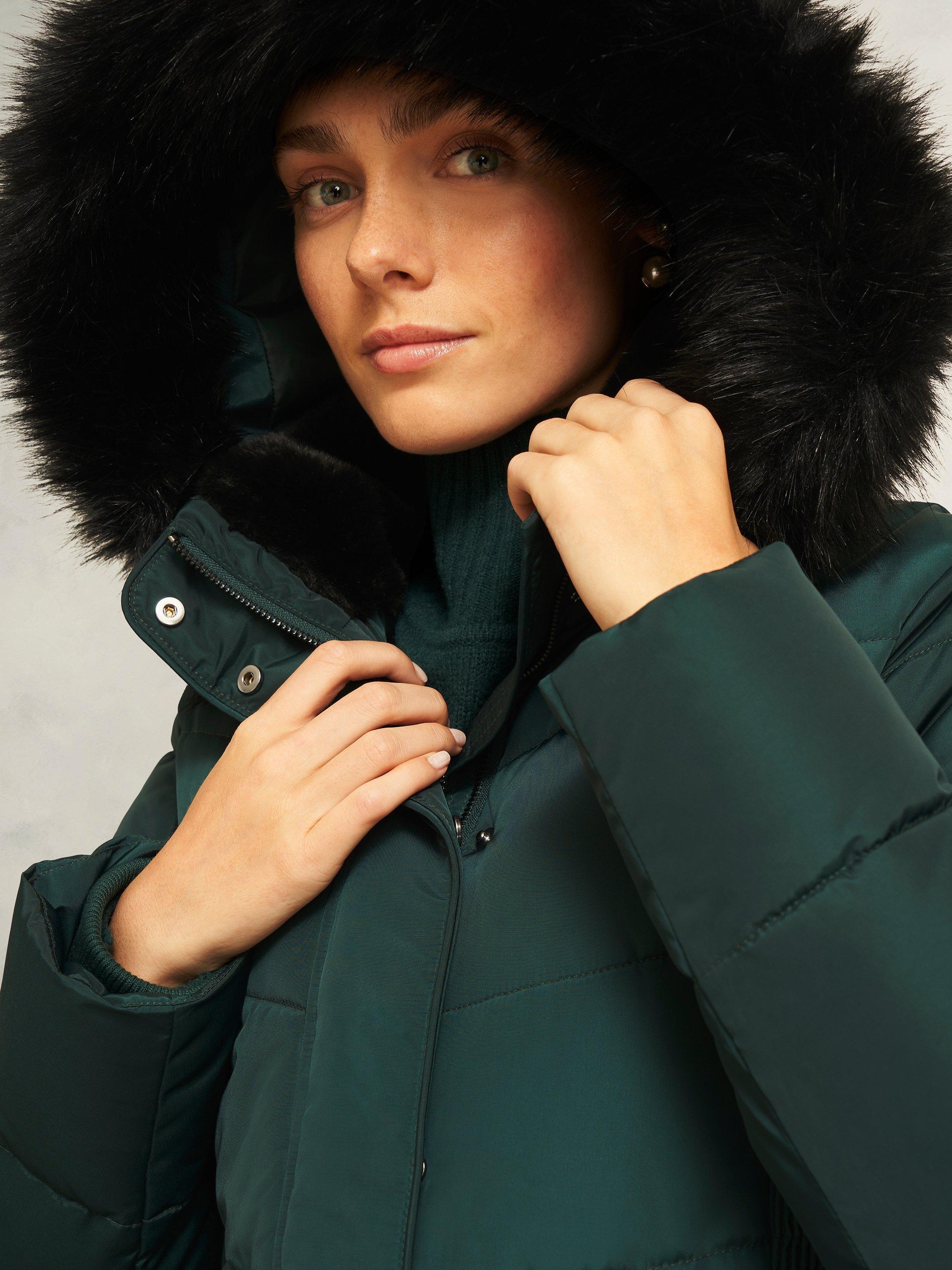 Product image 6 of 6, which shows Hobbs Jaymie Shower Resistant Puffer Jacket, Ponderosa Green, 8