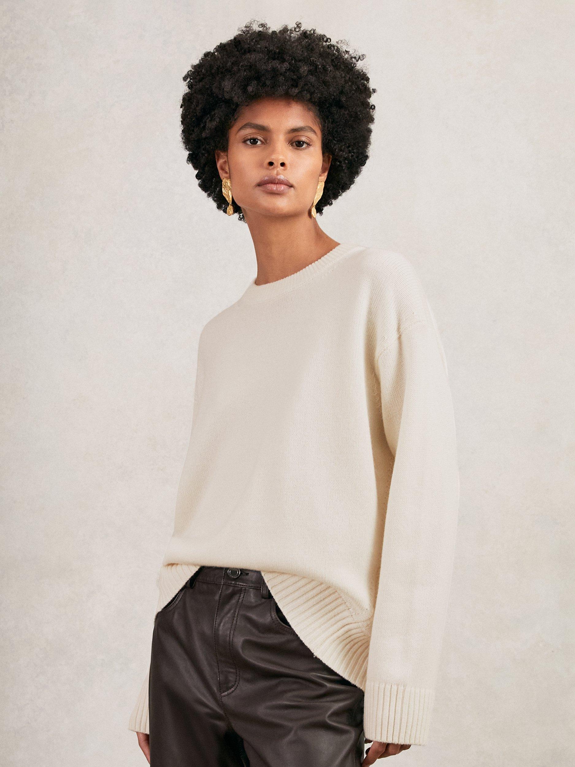 Product image 1 of 5, which shows Reiss Ella Crew Neck Wool Rich Jumper, Cream, XS