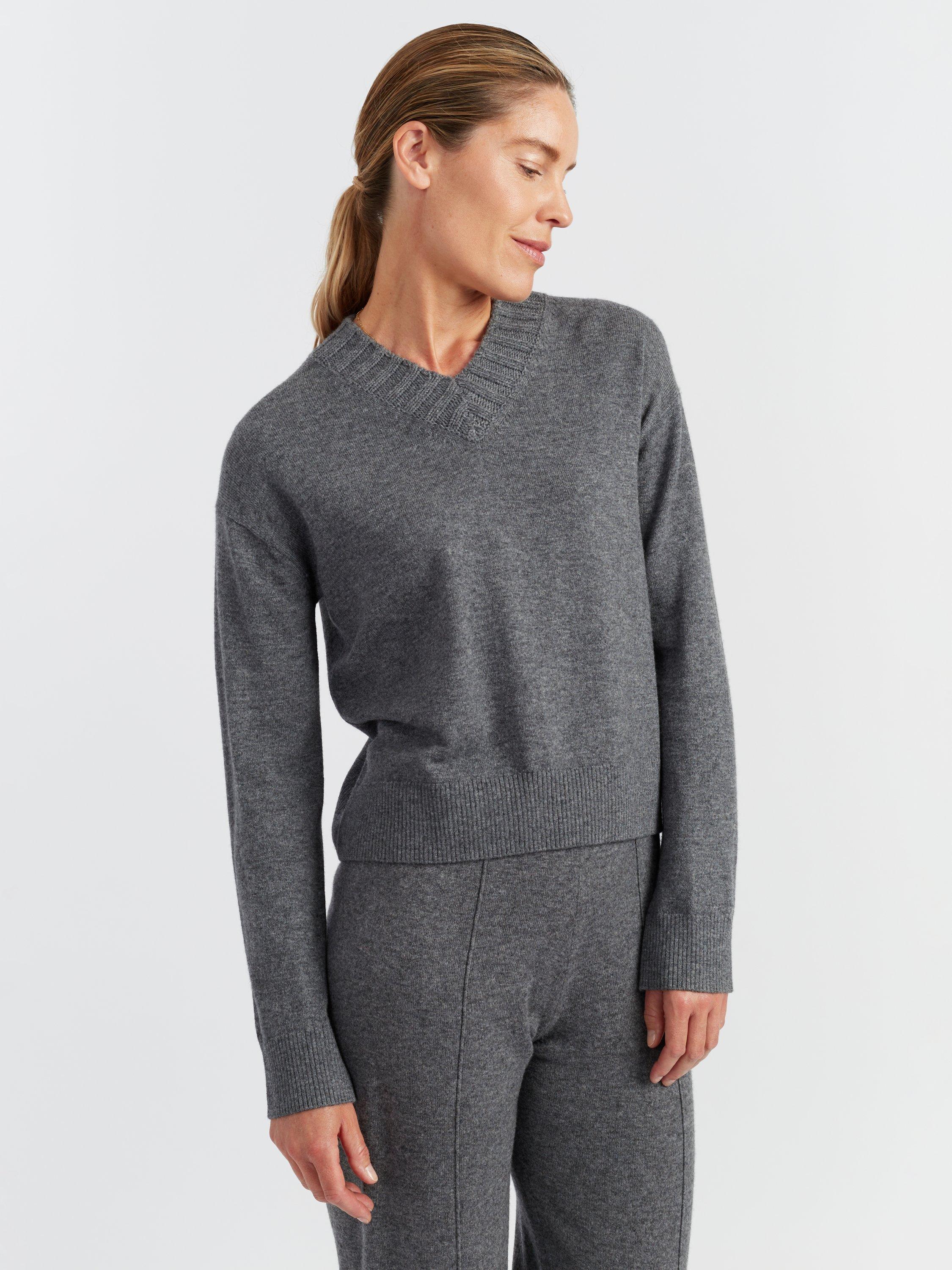 Product image 3 of 4, which shows Chinti & Parker Ribbed V-Neck Wool Rich Jumper, Grey, XS