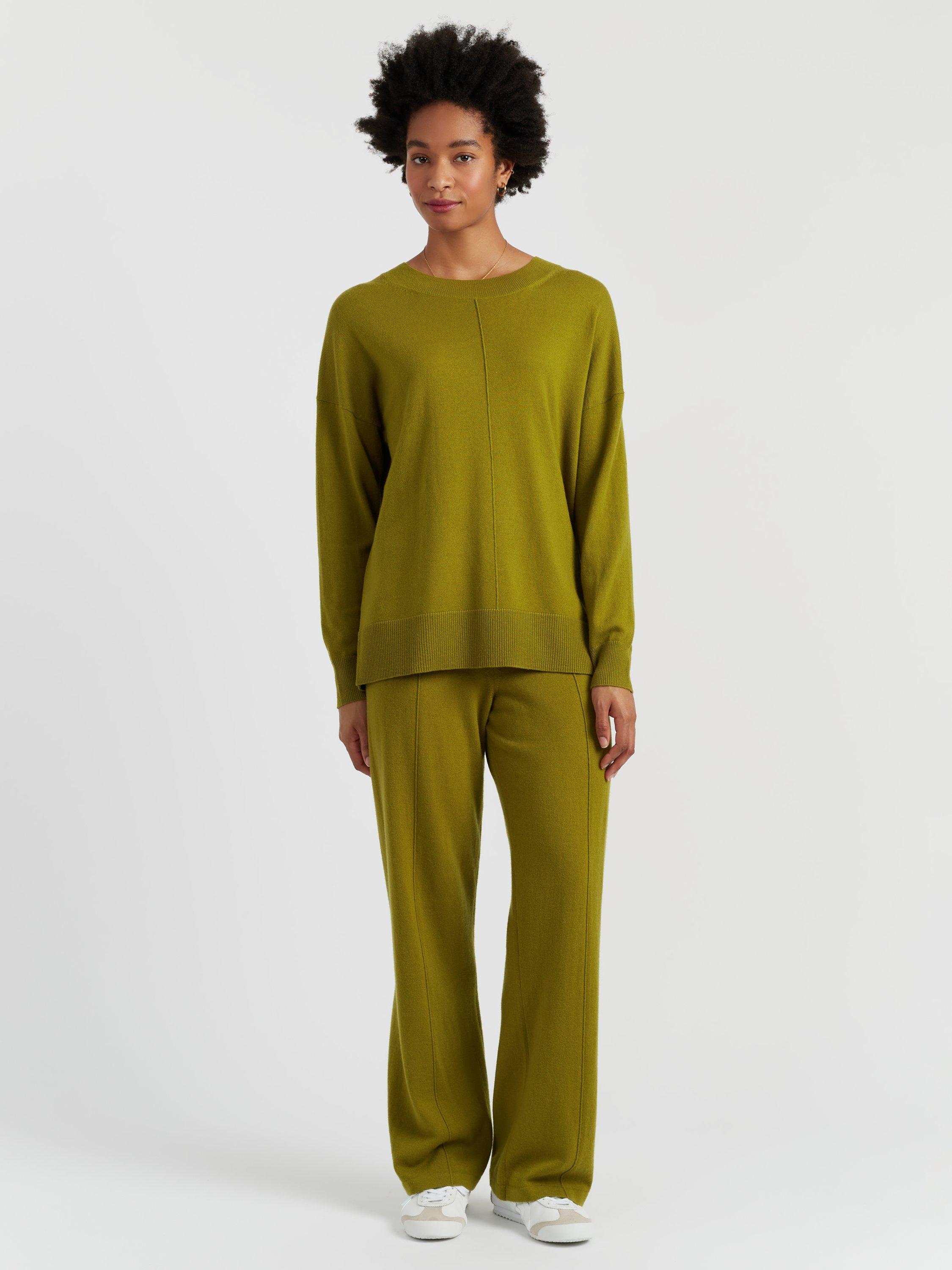 Product image 1 of 4, which shows Chinti & Parker Slouch Wool Rich Jumper, Olive, XS