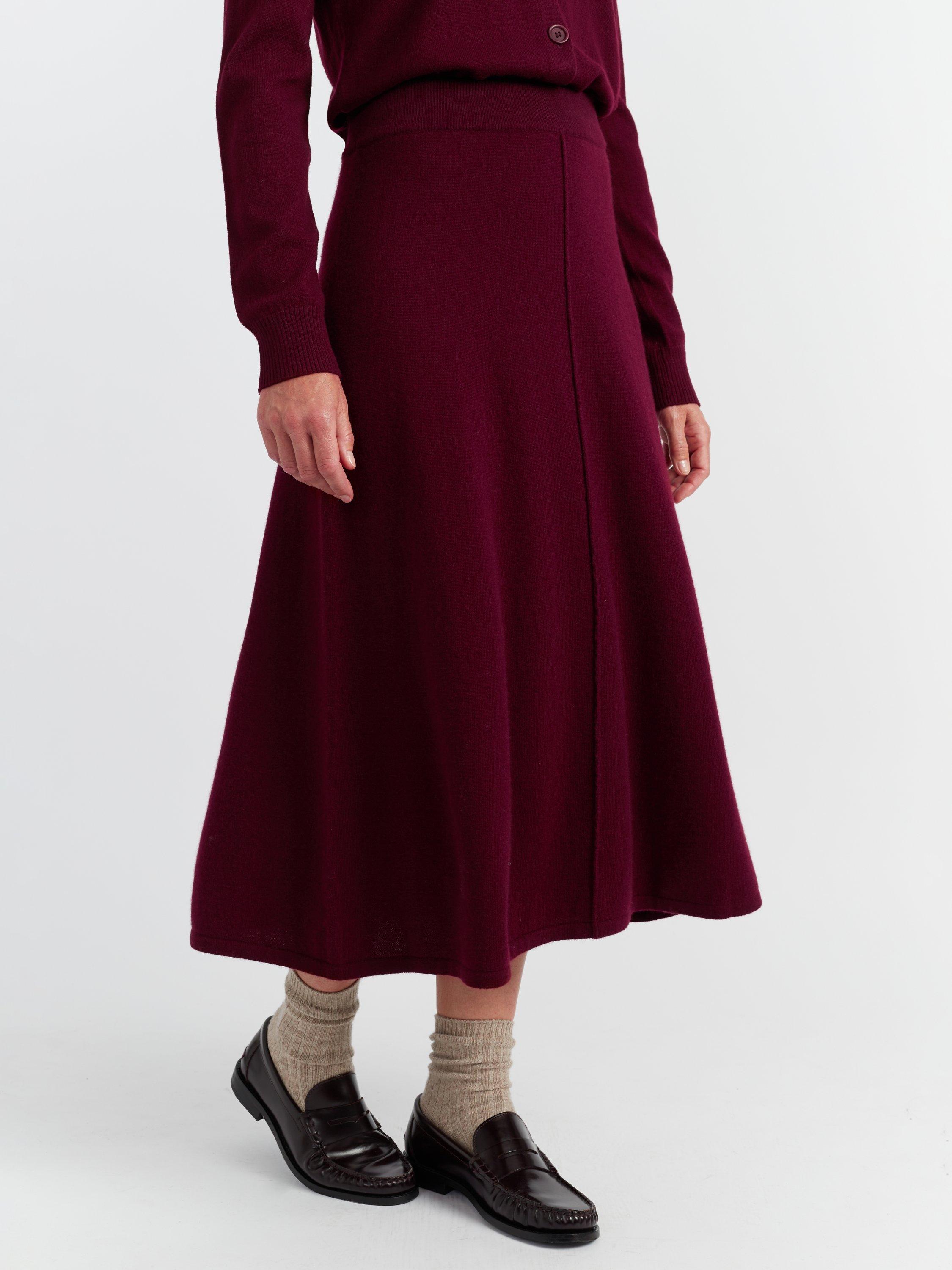 Product image 3 of 4, which shows Chinti & Parker Knitted Wool Rich Midi Skirt, Claret, XS
