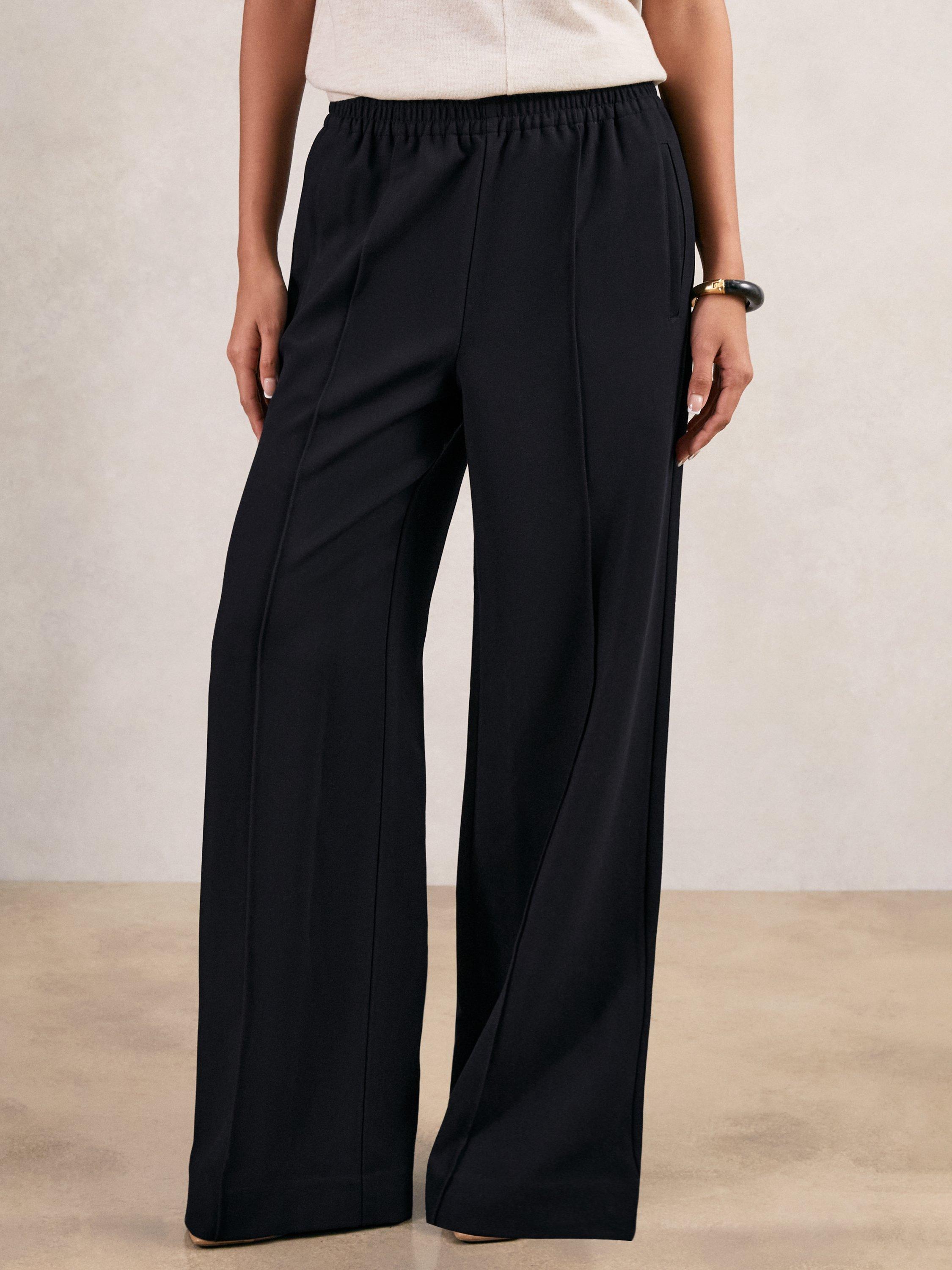 Product image 4 of 5, which shows Reiss Robyn Wide Leg Tailored Trousers, Navy, 8R